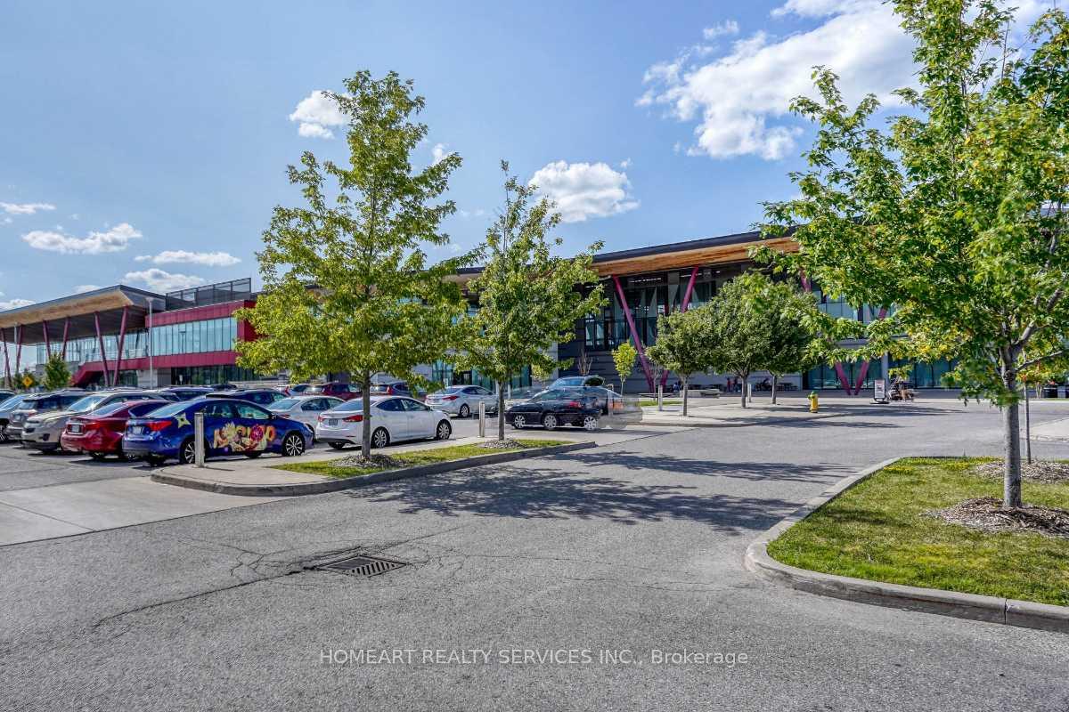 Photo 44 of 49 Mumbai Drive, Markham, Middlefield — HOMEH