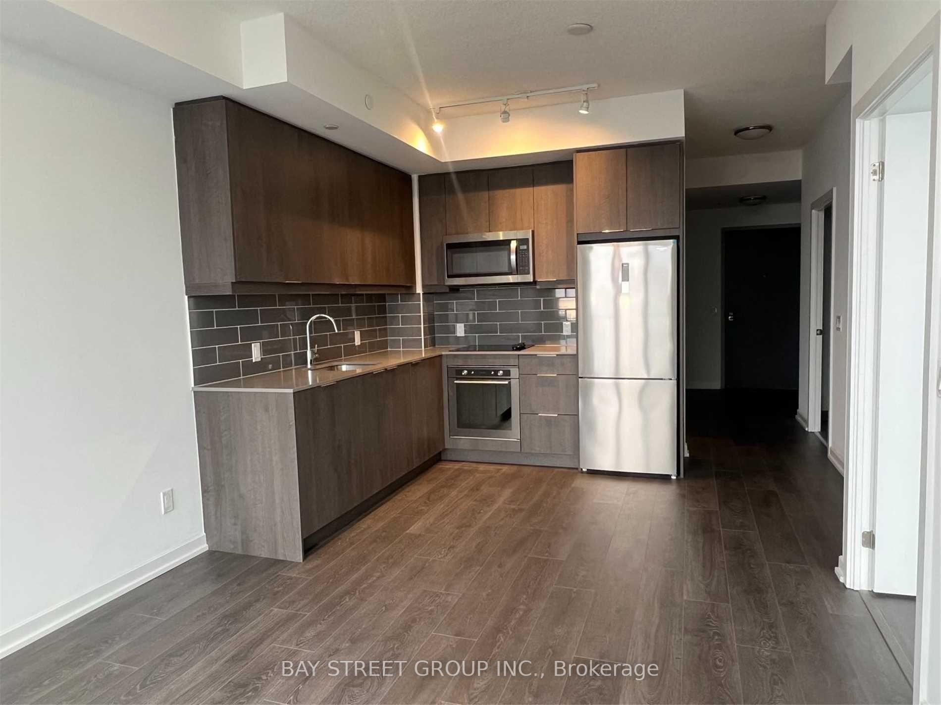Photo 3 of Unit 1109, 32 Forest Manor Road, North York, Henry Farm — HOMEH