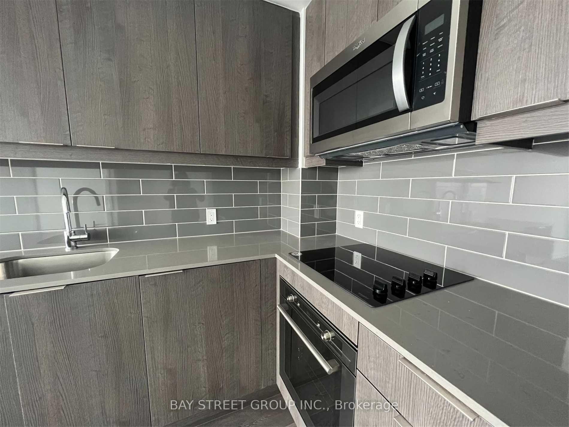 Photo 4 of Unit 1109, 32 Forest Manor Road, North York, Henry Farm — HOMEH