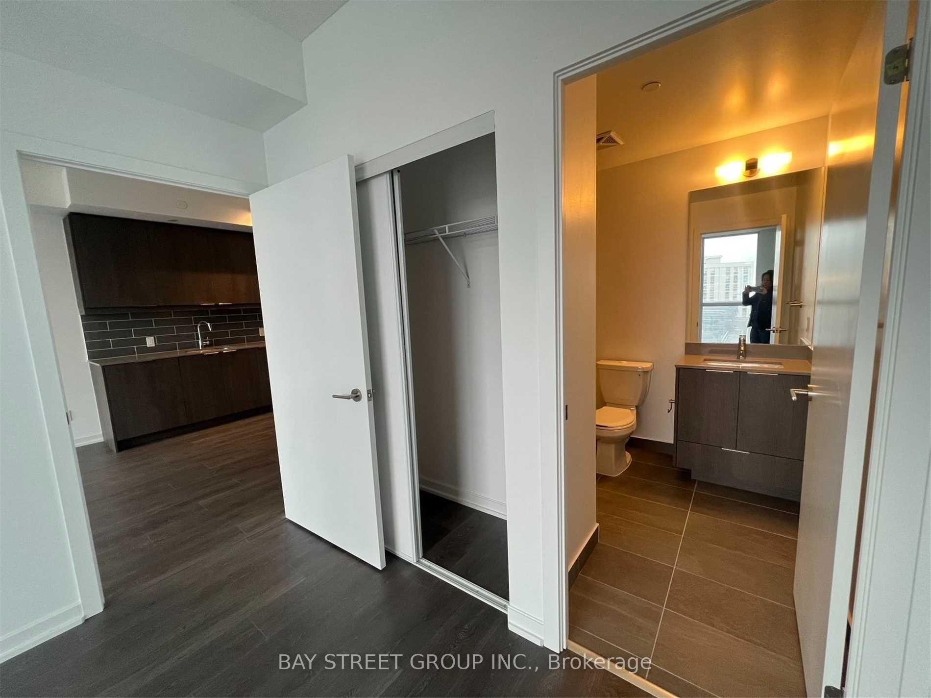 Photo 8 of Unit 1109, 32 Forest Manor Road, North York, Henry Farm — HOMEH