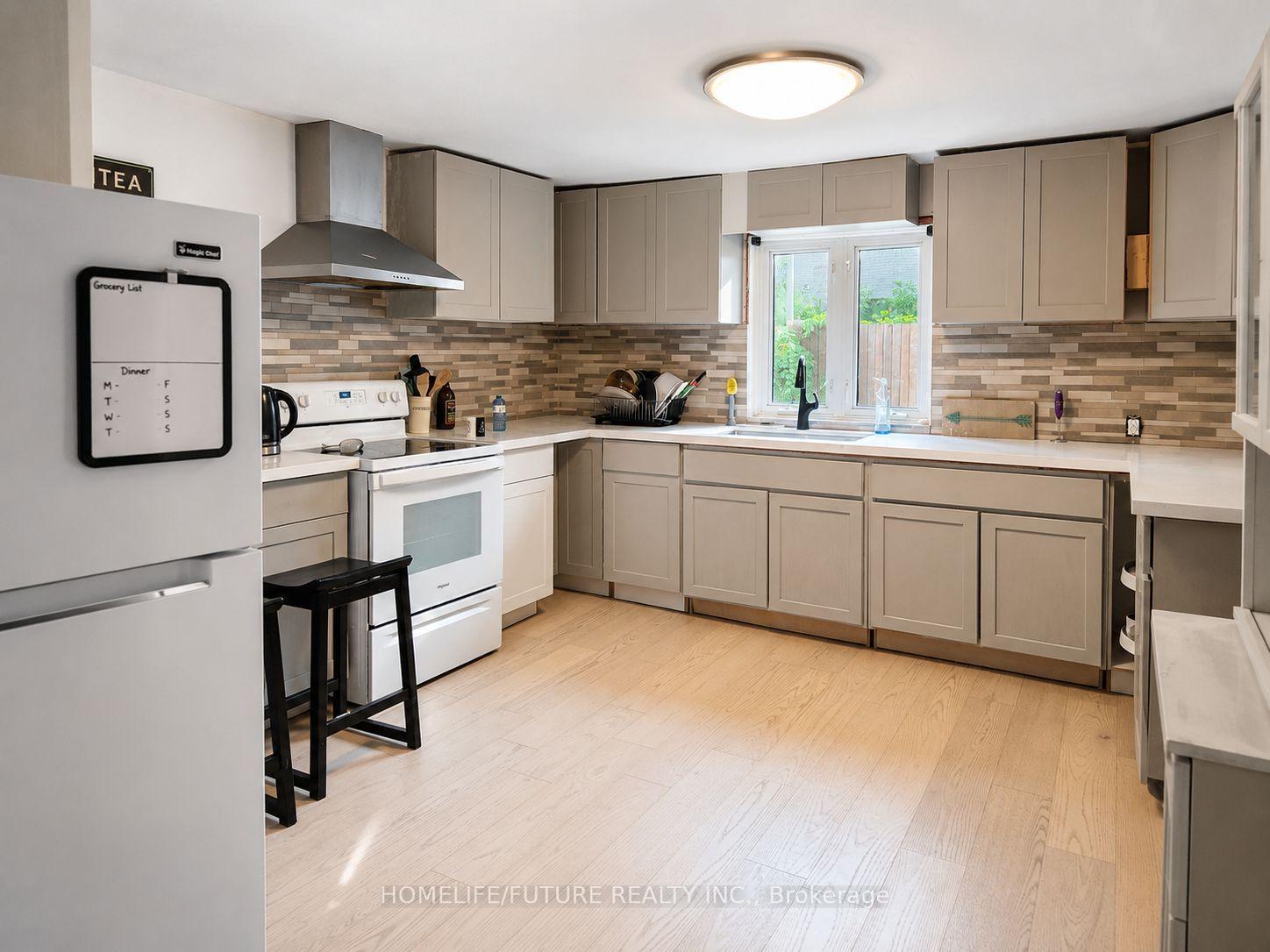 Photo 9 of 212 Court Street, Oshawa, Central — HOMEH