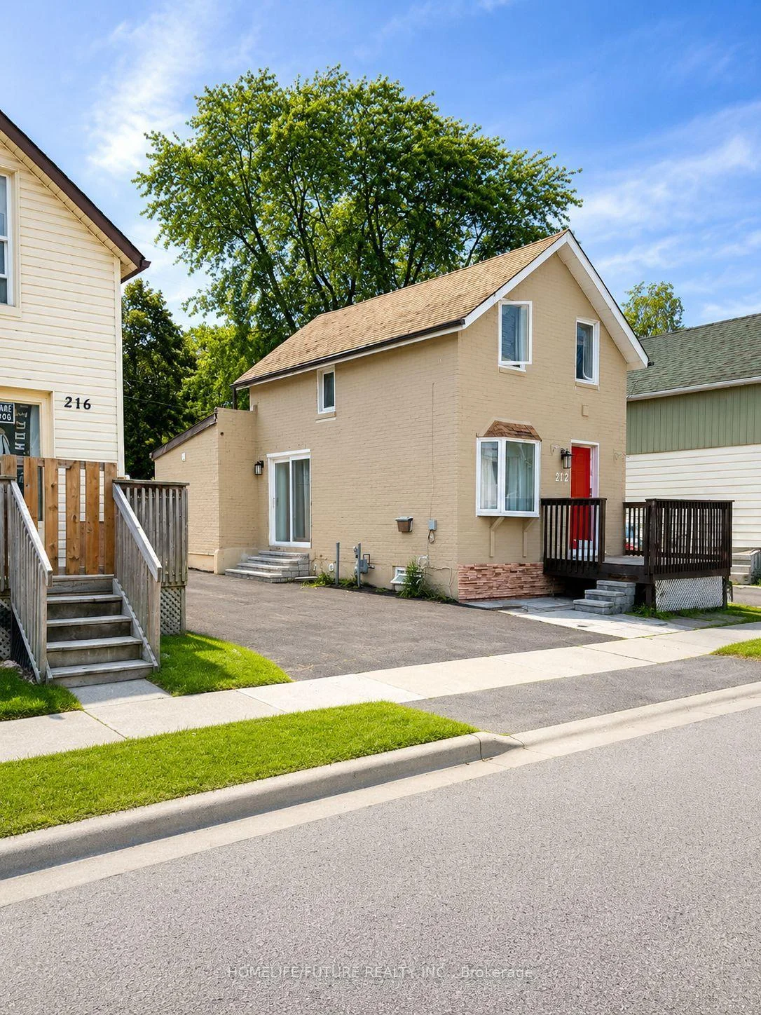 Photo 3 of 212 Court Street, Oshawa, Central — HOMEH