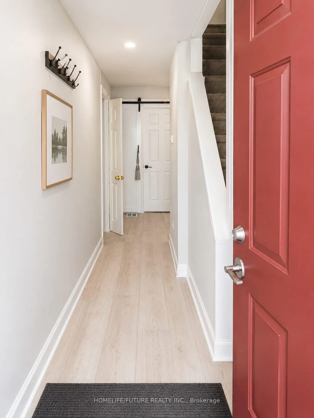 Photo 8 of 212 Court Street, Oshawa, Central — HOMEH