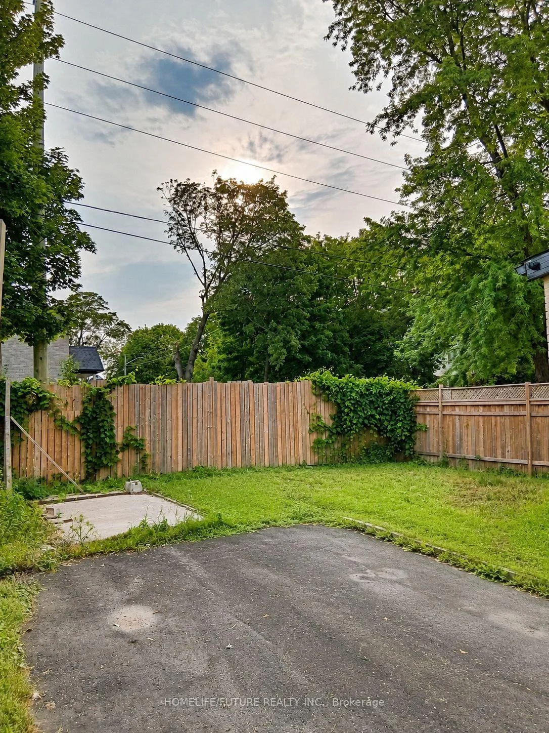 Photo 28 of 212 Court Street, Oshawa, Central — HOMEH