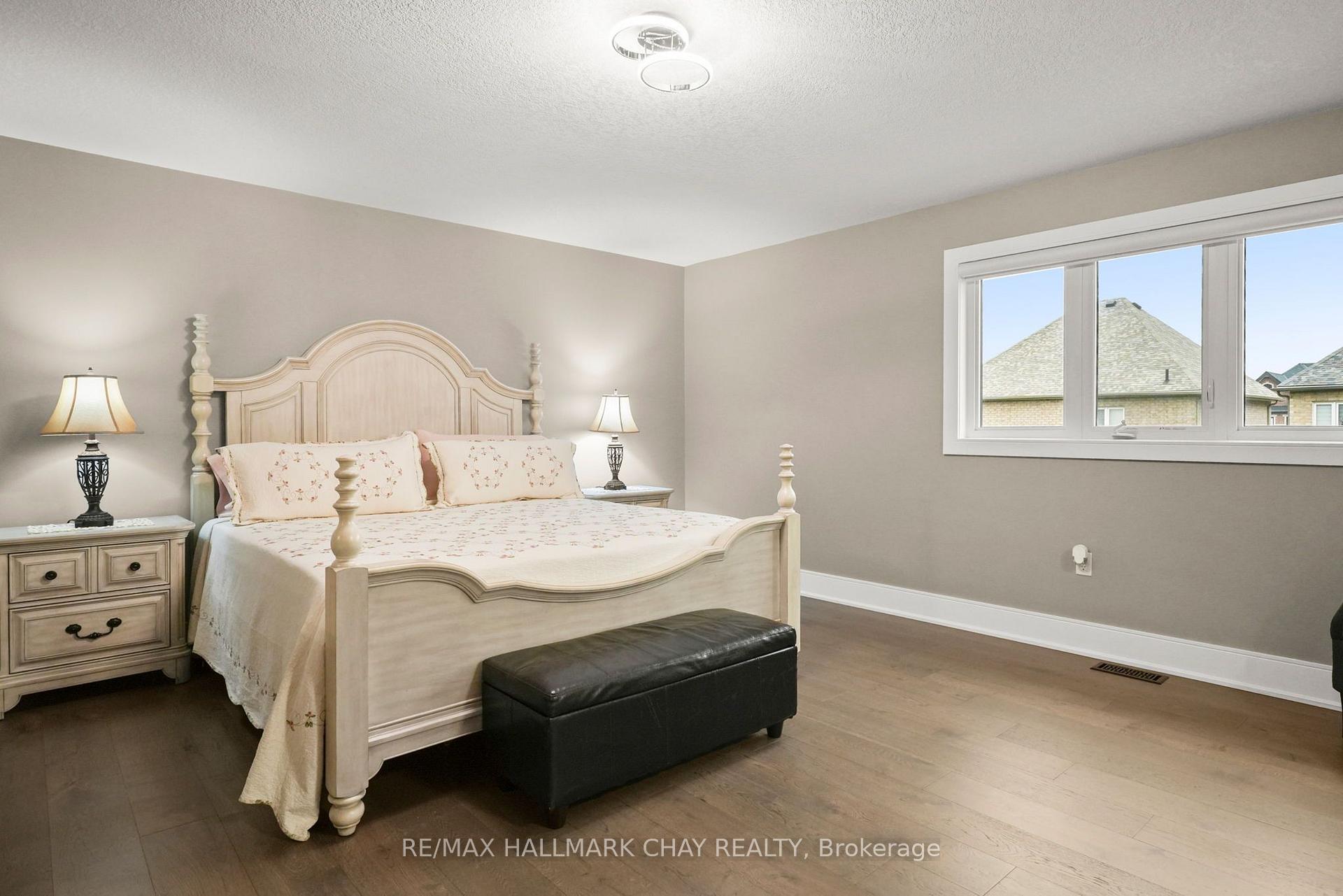 Photo 20 of 80 Holt Drive, New Tecumseth, Alliston — HOMEH