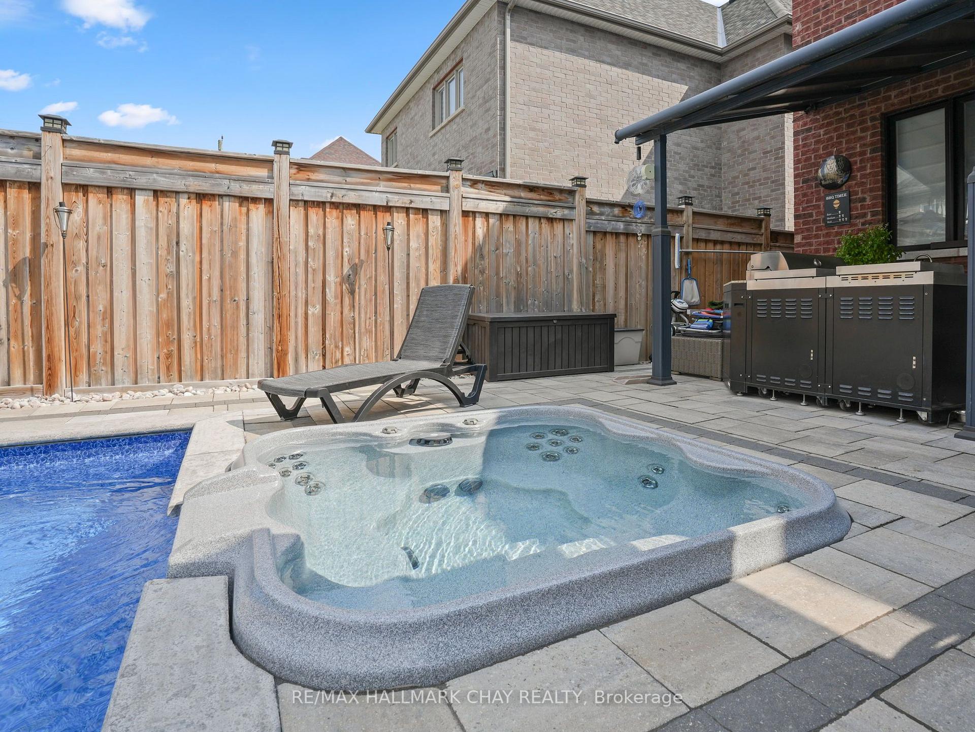 Photo 29 of 80 Holt Drive, New Tecumseth, Alliston — HOMEH