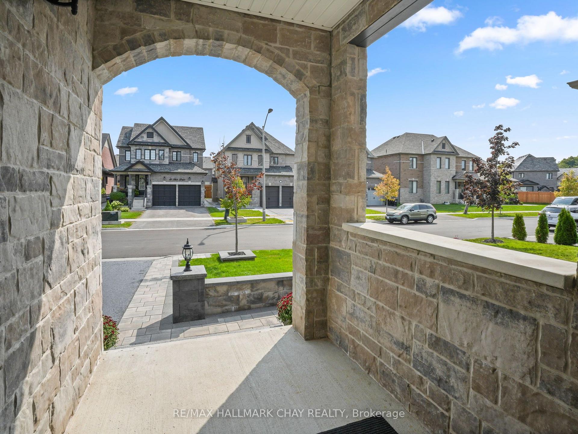 Photo 6 of 80 Holt Drive, New Tecumseth, Alliston — HOMEH