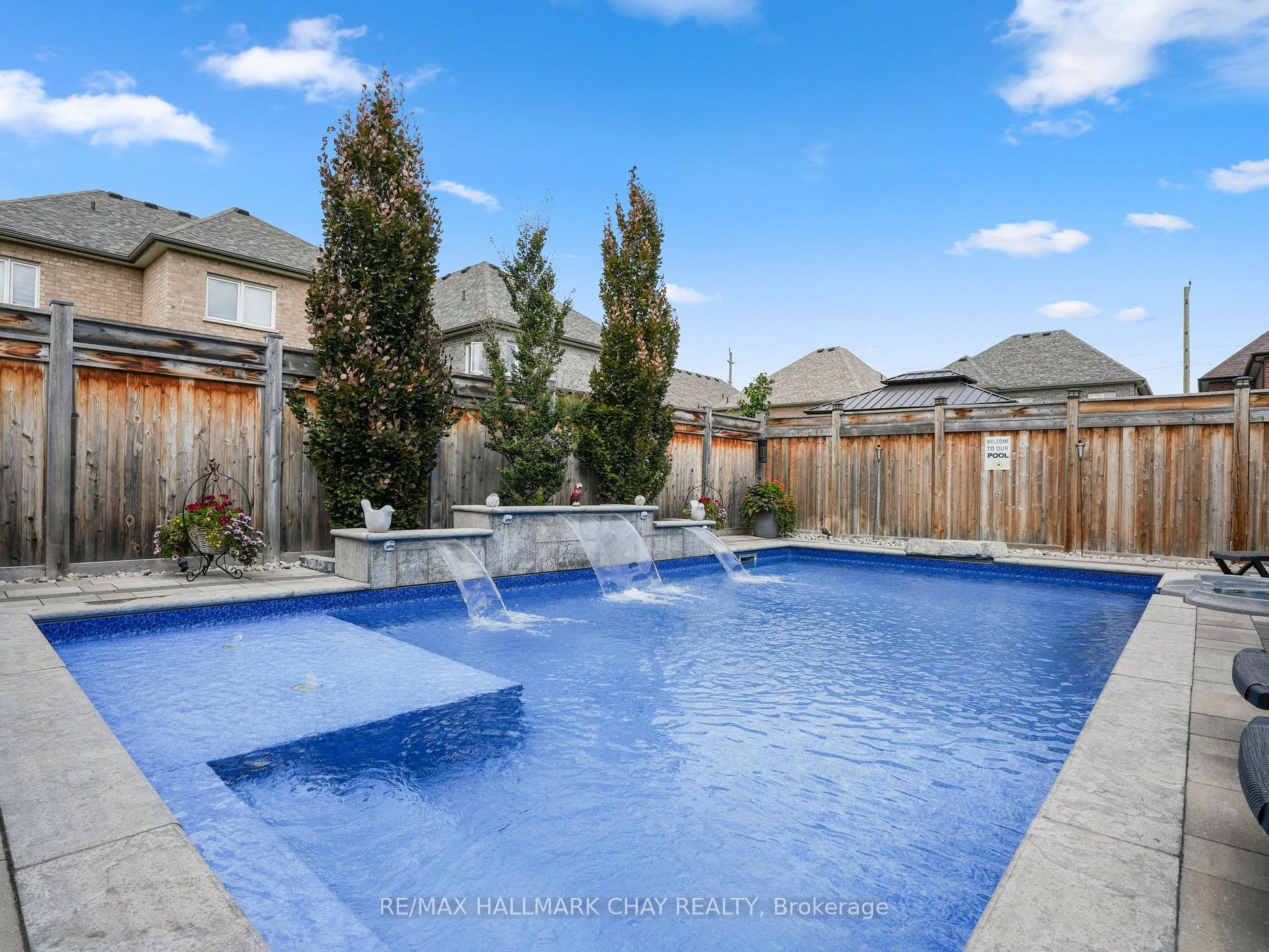 Photo 39 of 80 Holt Drive, New Tecumseth, Alliston — HOMEH