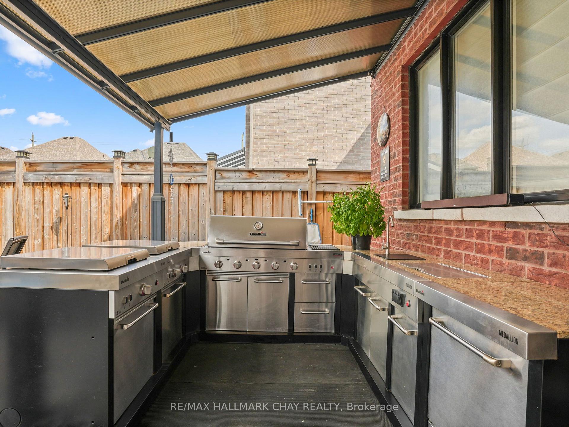 Photo 3 of 80 Holt Drive, New Tecumseth, Alliston — HOMEH