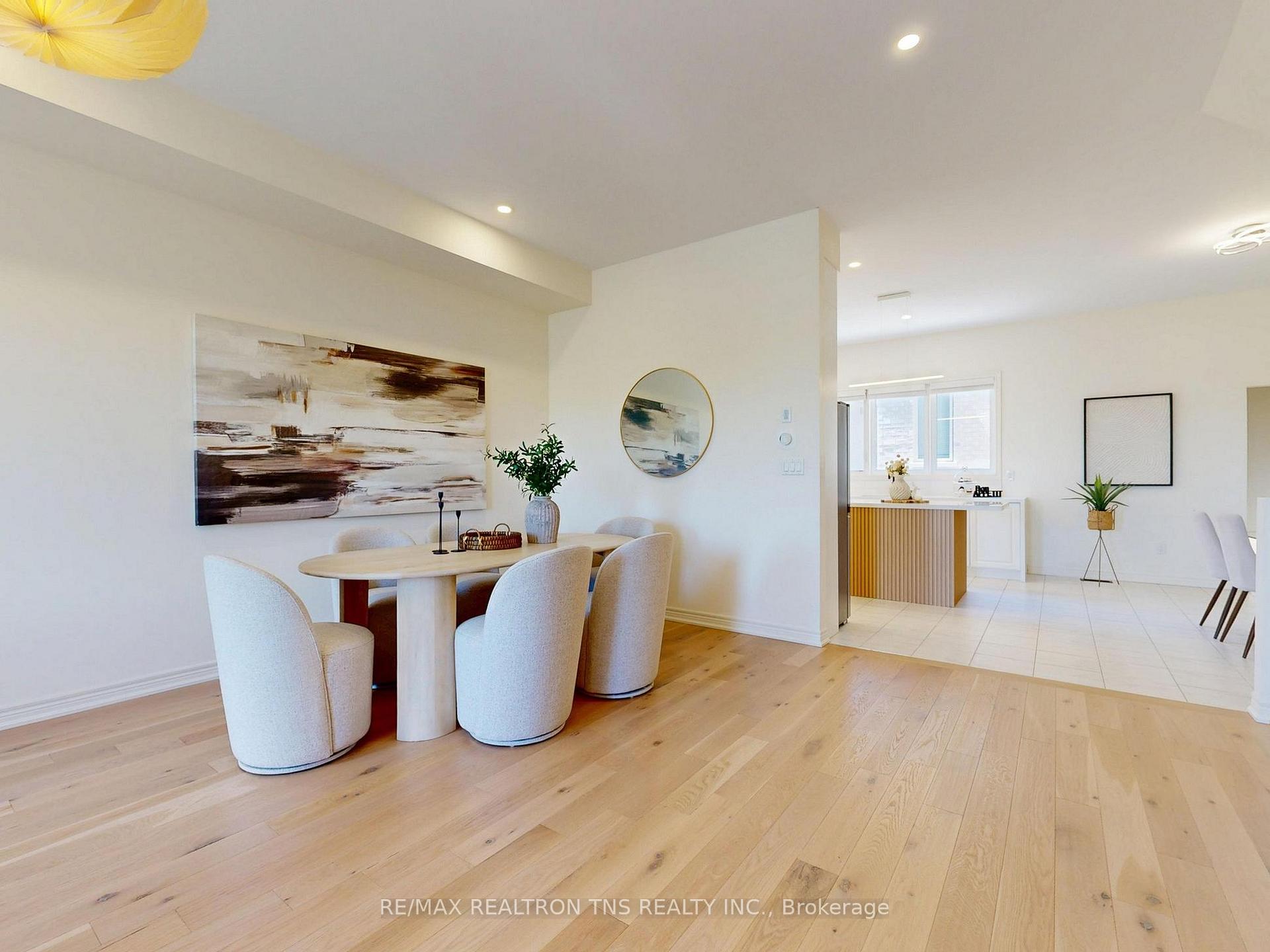 Photo 6 of 9442 Bayview Avenue, Richmond Hill, Observatory — HOMEH