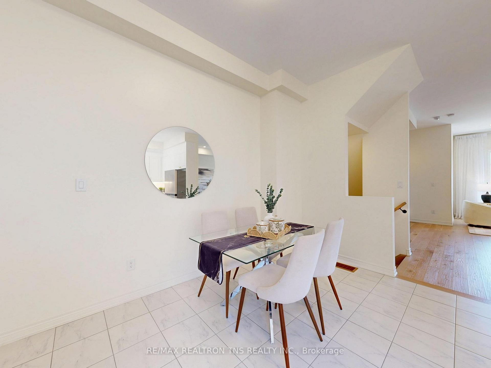 Photo 10 of 9442 Bayview Avenue, Richmond Hill, Observatory — HOMEH