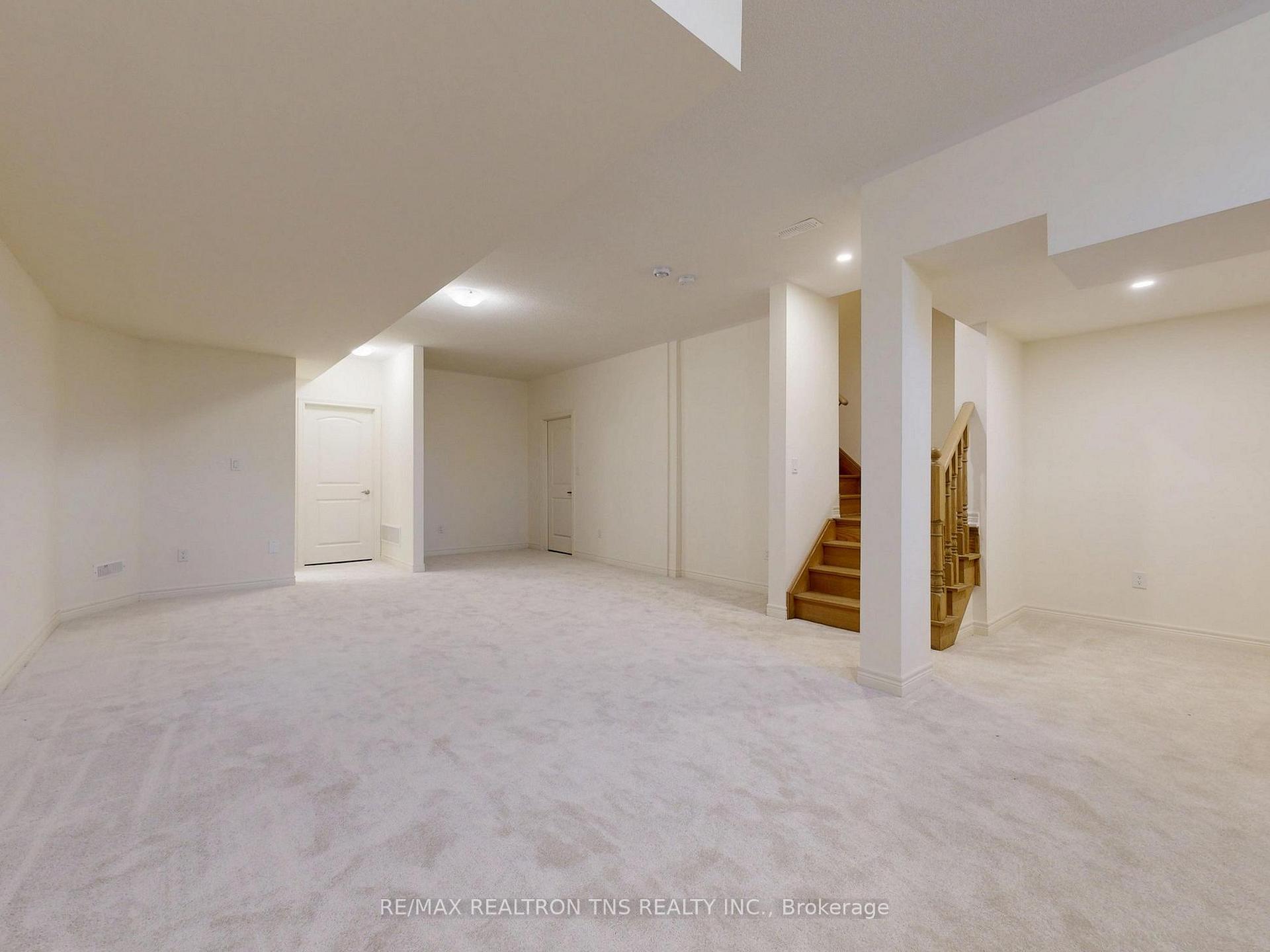 Photo 25 of 9442 Bayview Avenue, Richmond Hill, Observatory — HOMEH