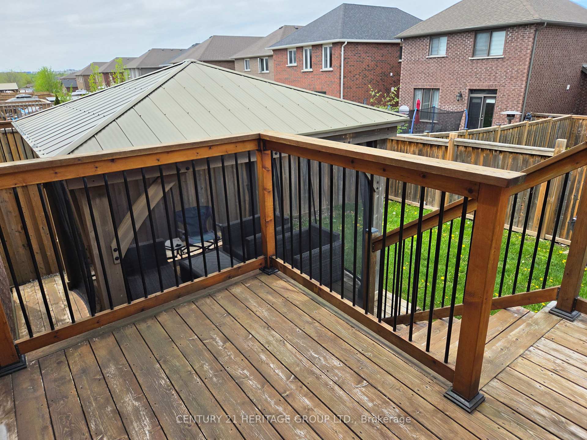 Photo 32 of 46 Nathan Crescent, Barrie, Painswick South — HOMEH