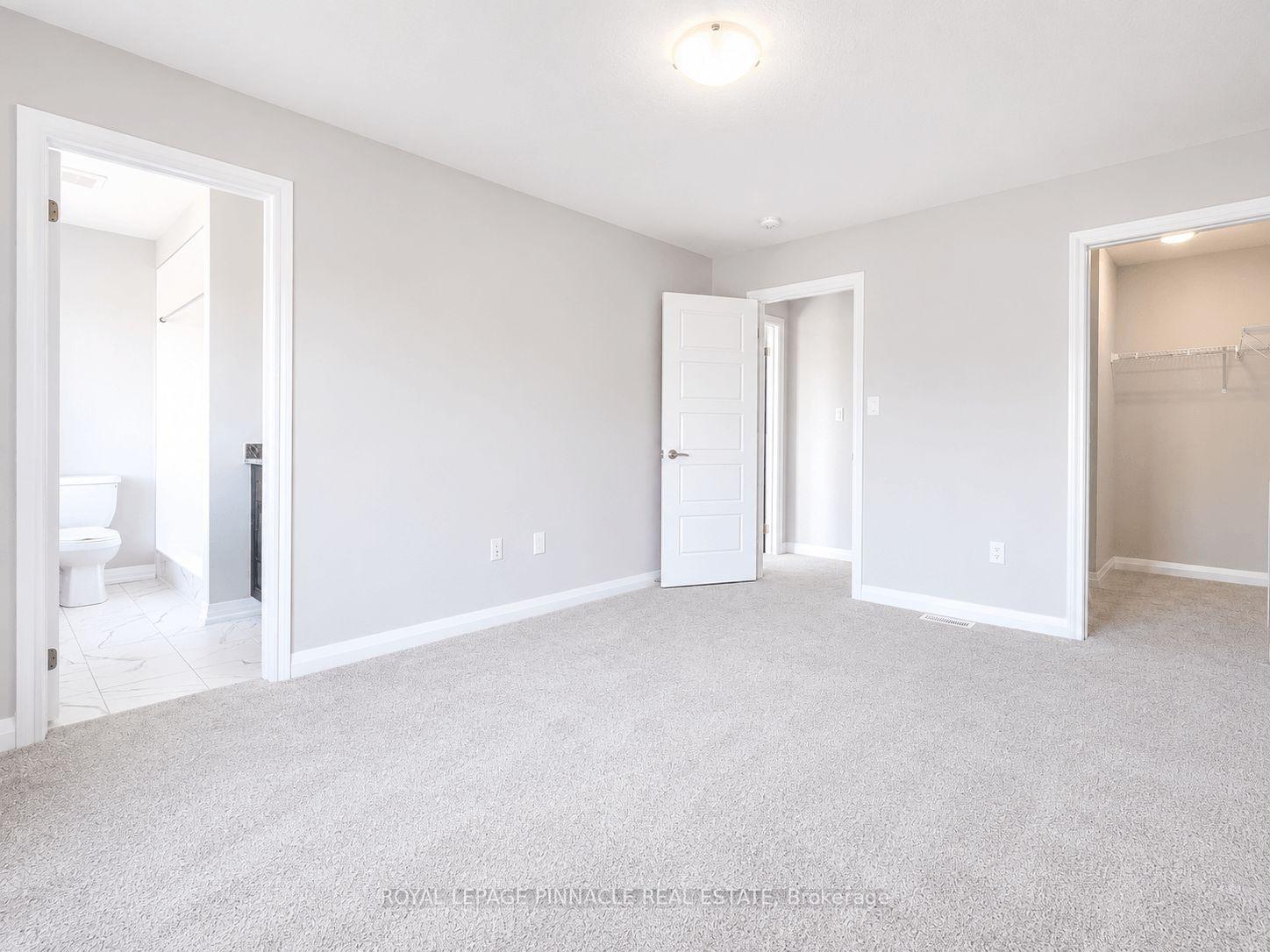 Photo 17 of 52 Norwich Crescent, Haldimand — HOMEH