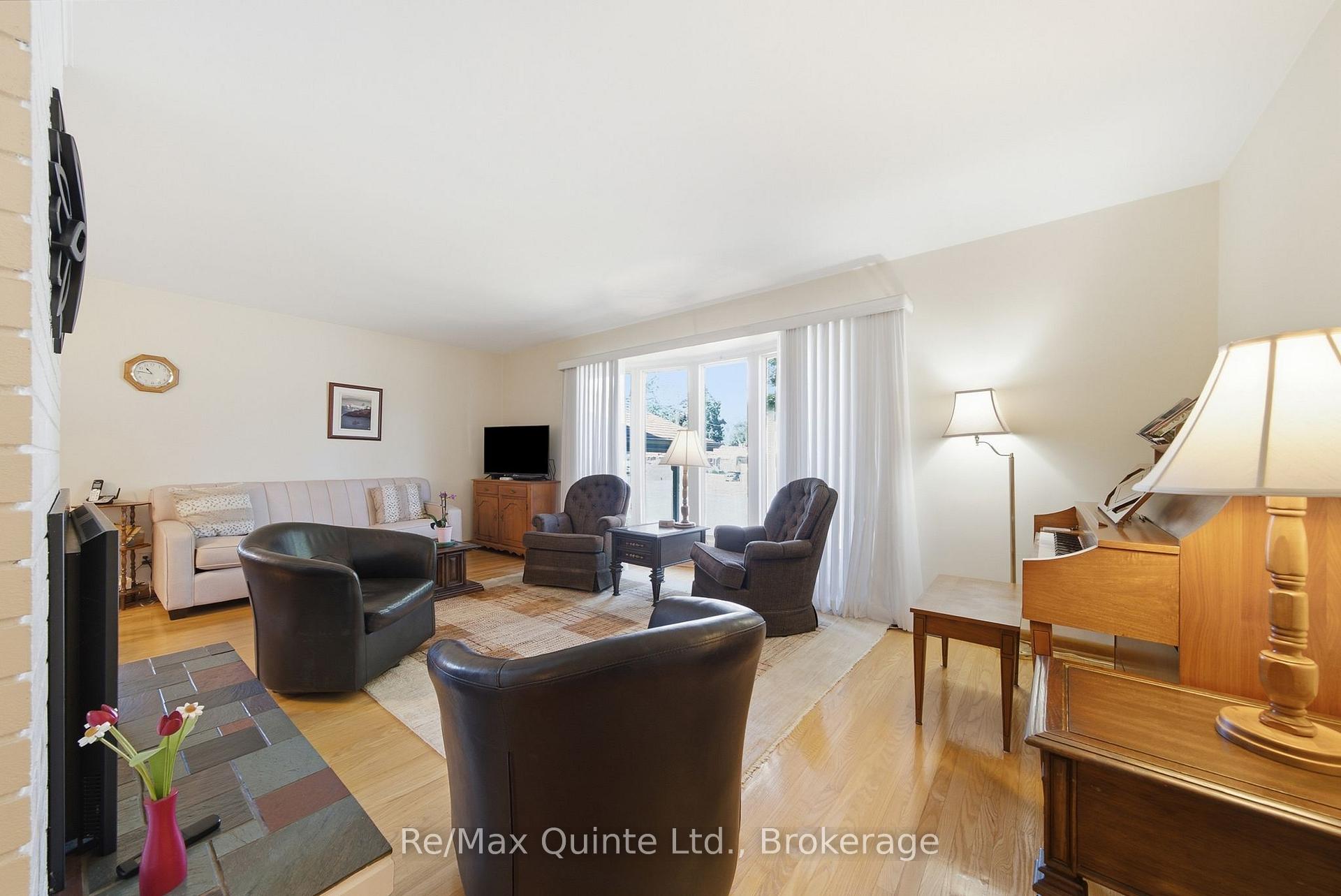 Photo 8 of 65 Humewood Drive, Belleville, Belleville Ward — HOMEH