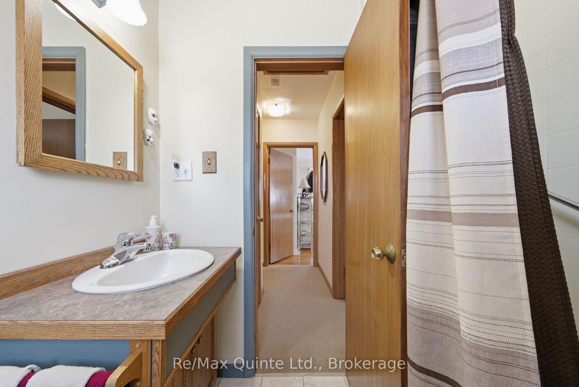 Photo 23 of 65 Humewood Drive, Belleville, Belleville Ward — HOMEH