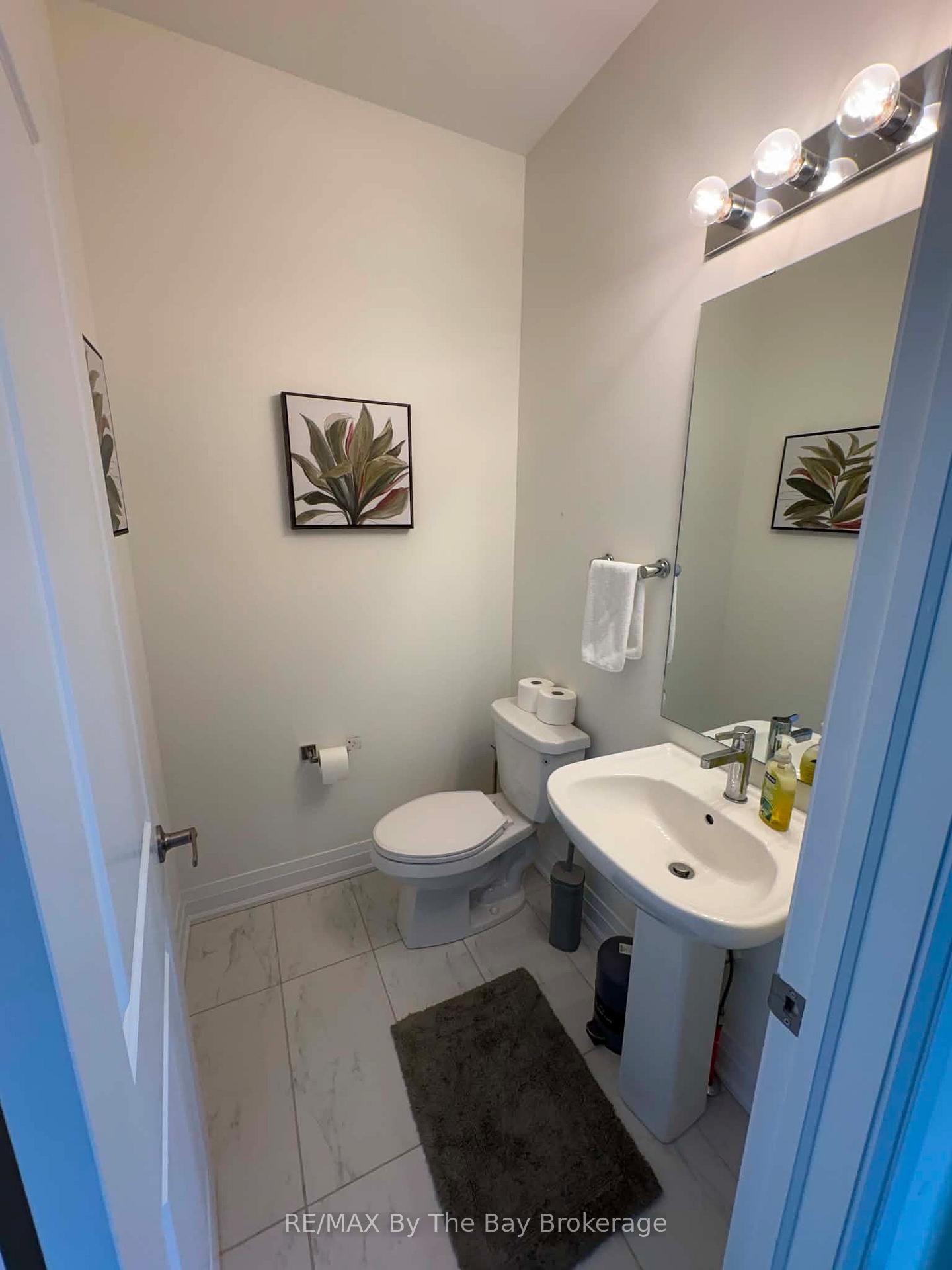 Photo 12 of Unit Upper Unit, 218 Mapleside Drive, Wasaga Beach — HOMEH