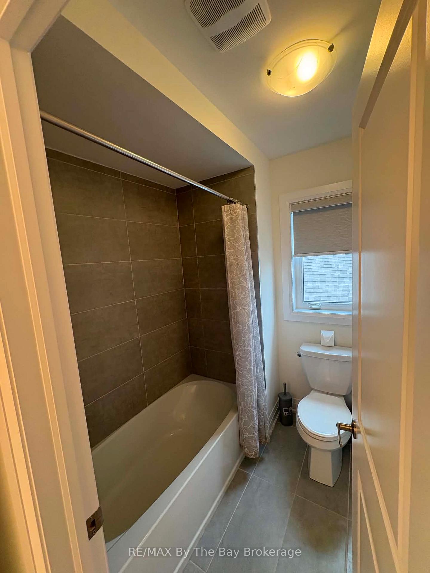 Photo 22 of Unit Upper Unit, 218 Mapleside Drive, Wasaga Beach — HOMEH