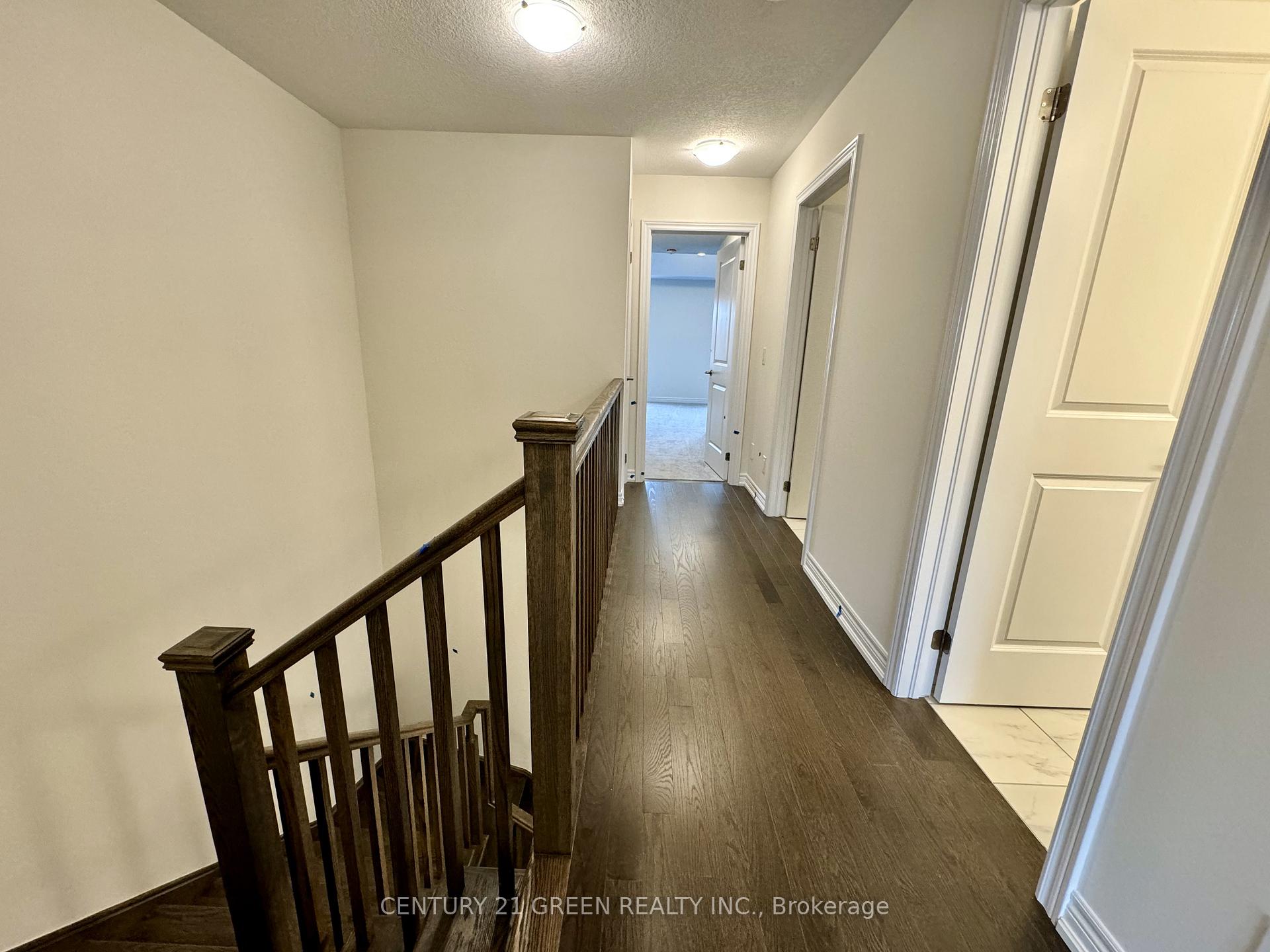 Photo 18 of 183 Broadacre Drive, Kitchener, Pioneer Park — HOMEH