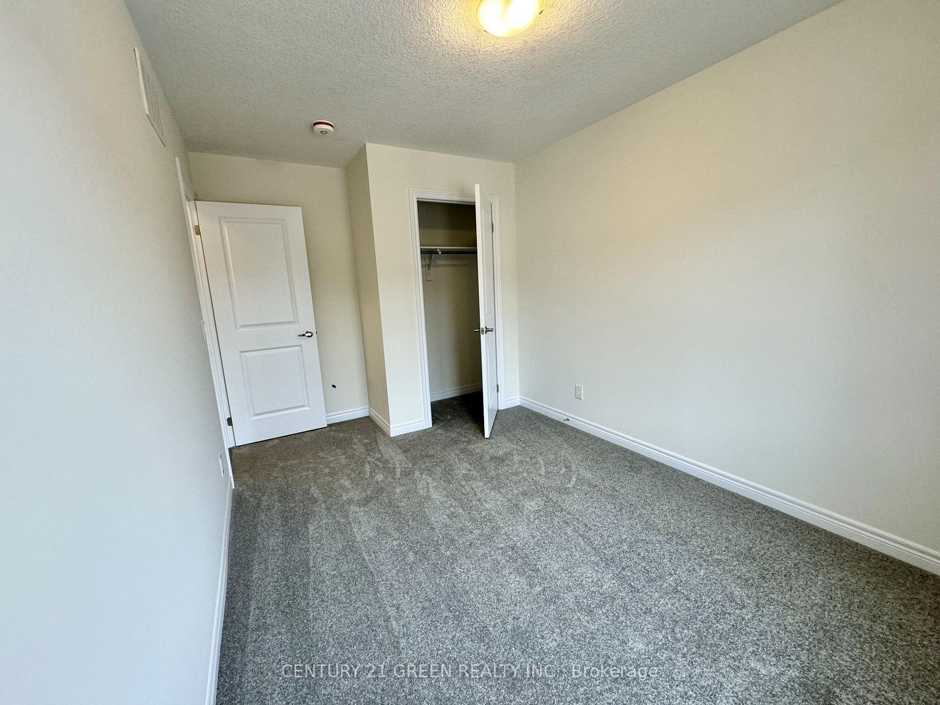 Photo 25 of 183 Broadacre Drive, Kitchener, Pioneer Park — HOMEH