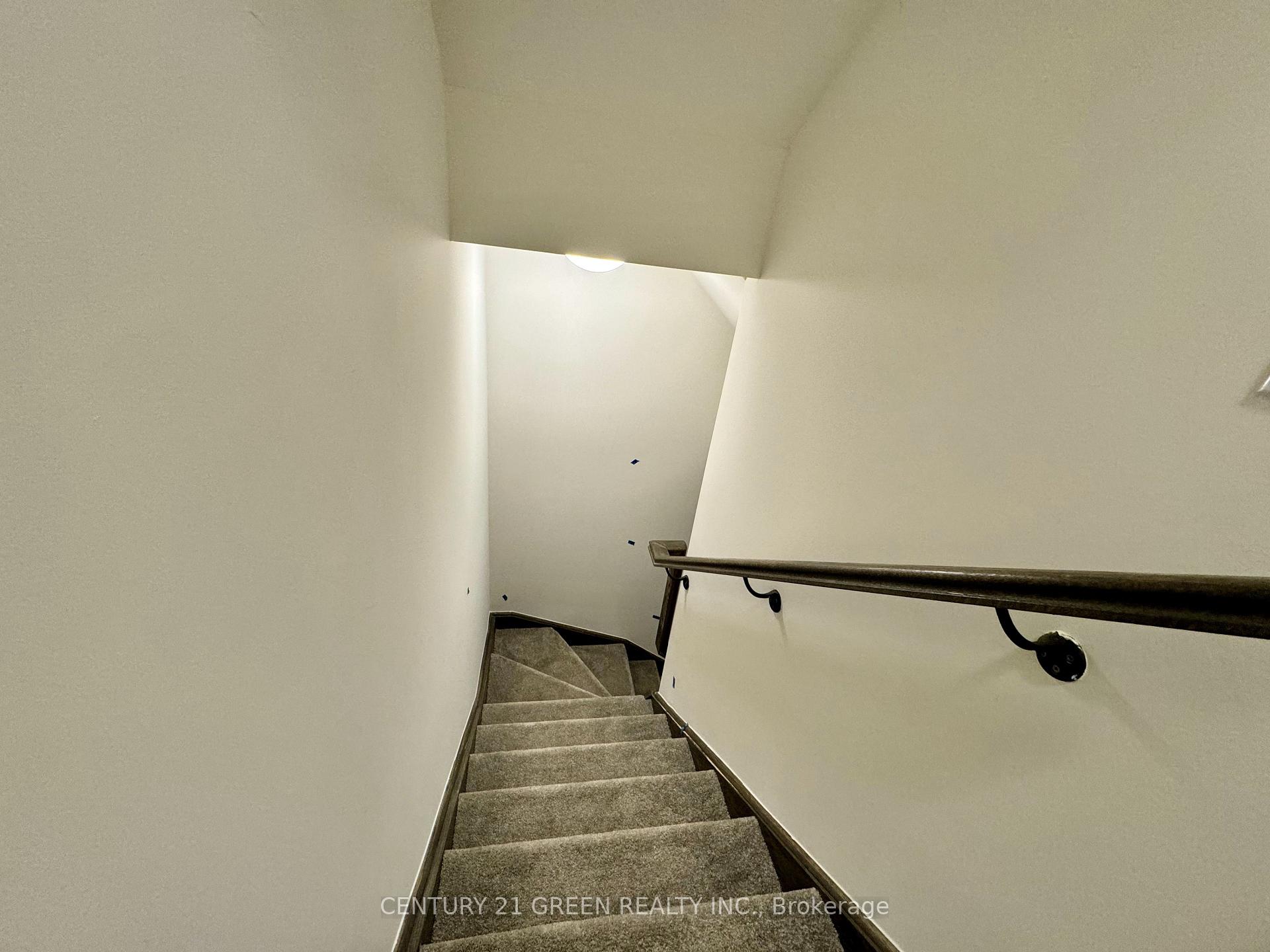 Photo 35 of 183 Broadacre Drive, Kitchener, Pioneer Park — HOMEH