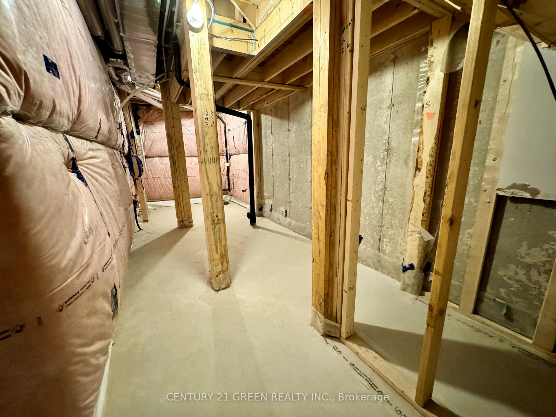 Photo 42 of 183 Broadacre Drive, Kitchener, Pioneer Park — HOMEH