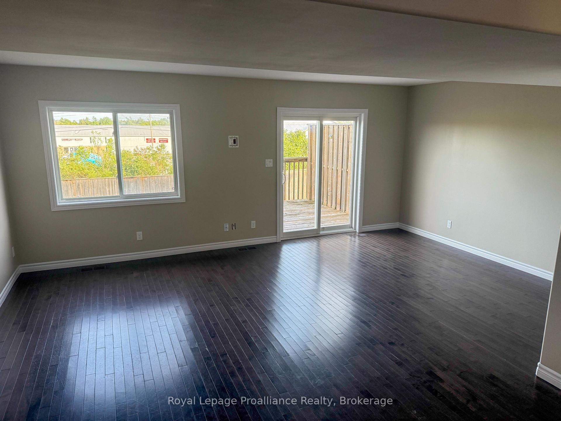 Photo 8 of 77 Mountain Ash Drive, Belleville, Thurlow Ward — HOMEH