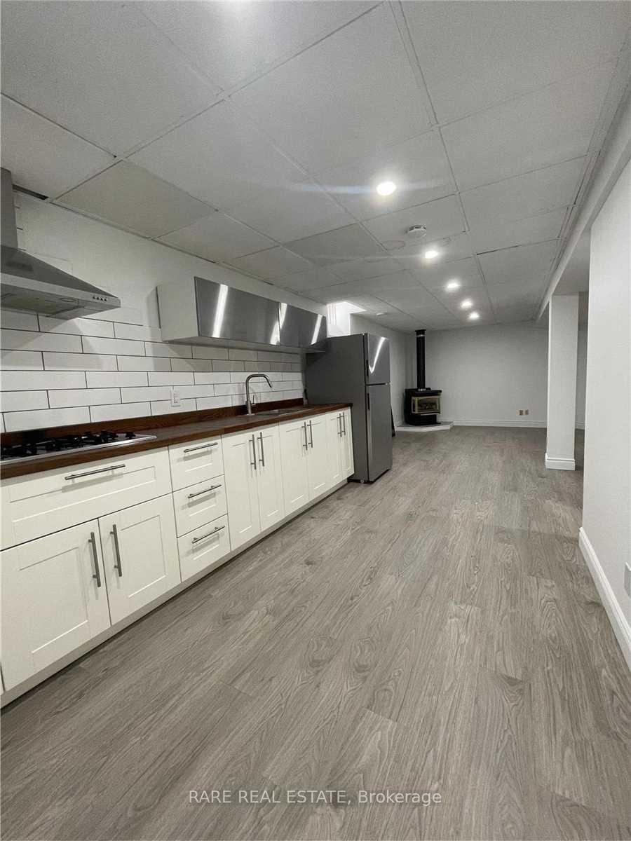 Photo 3 of Unit Lower, 6133 Duford Drive, Mississauga, East Credit — HOMEH