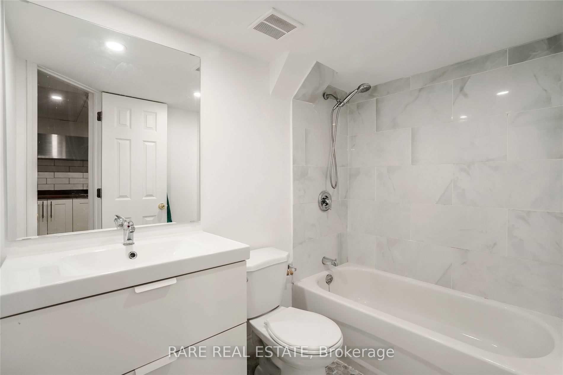 Photo 5 of Unit Lower, 6133 Duford Drive, Mississauga, East Credit — HOMEH