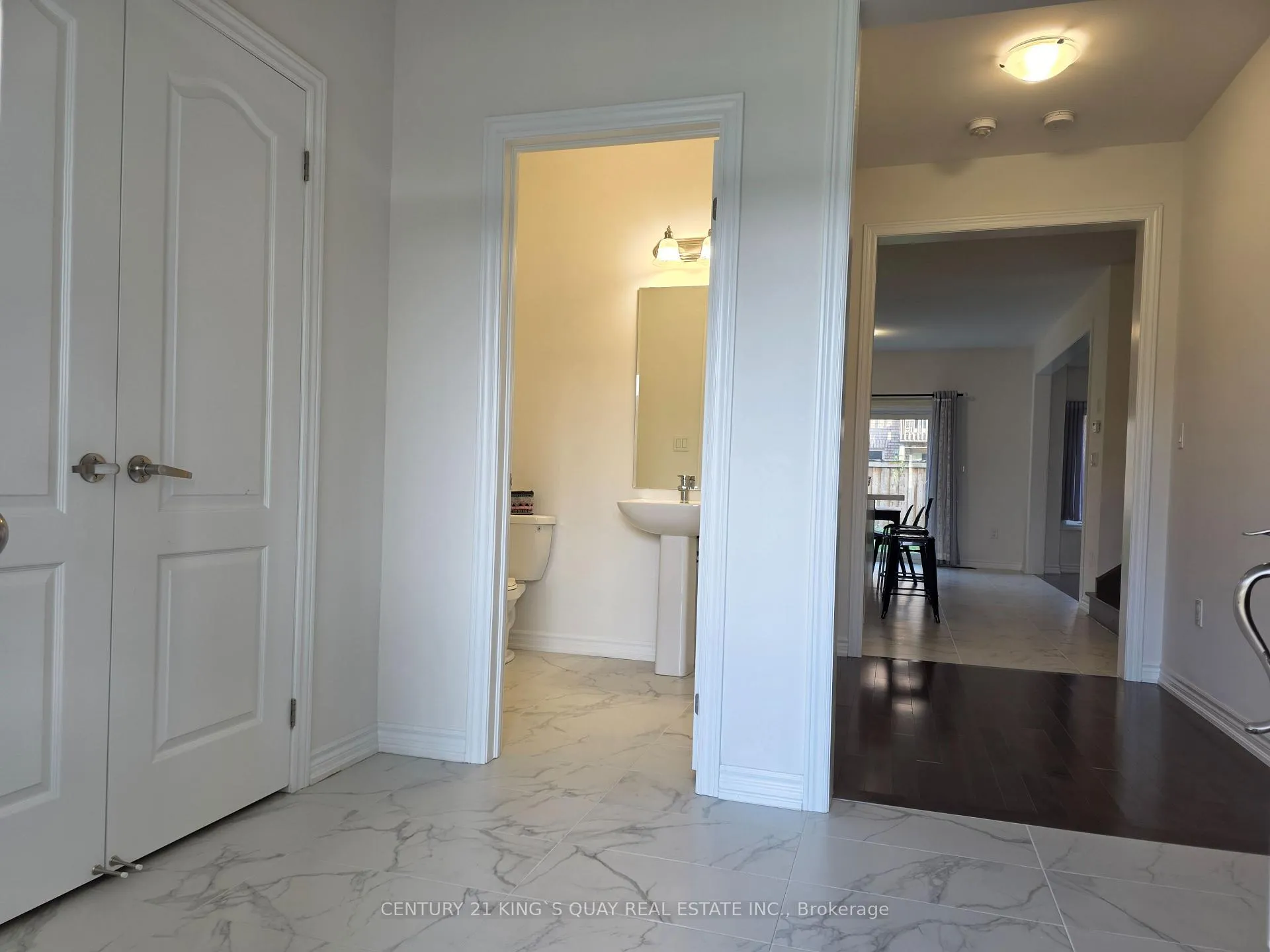 Photo 3 of 37 Pietrowski Drive, Georgina, Keswick North — HOMEH