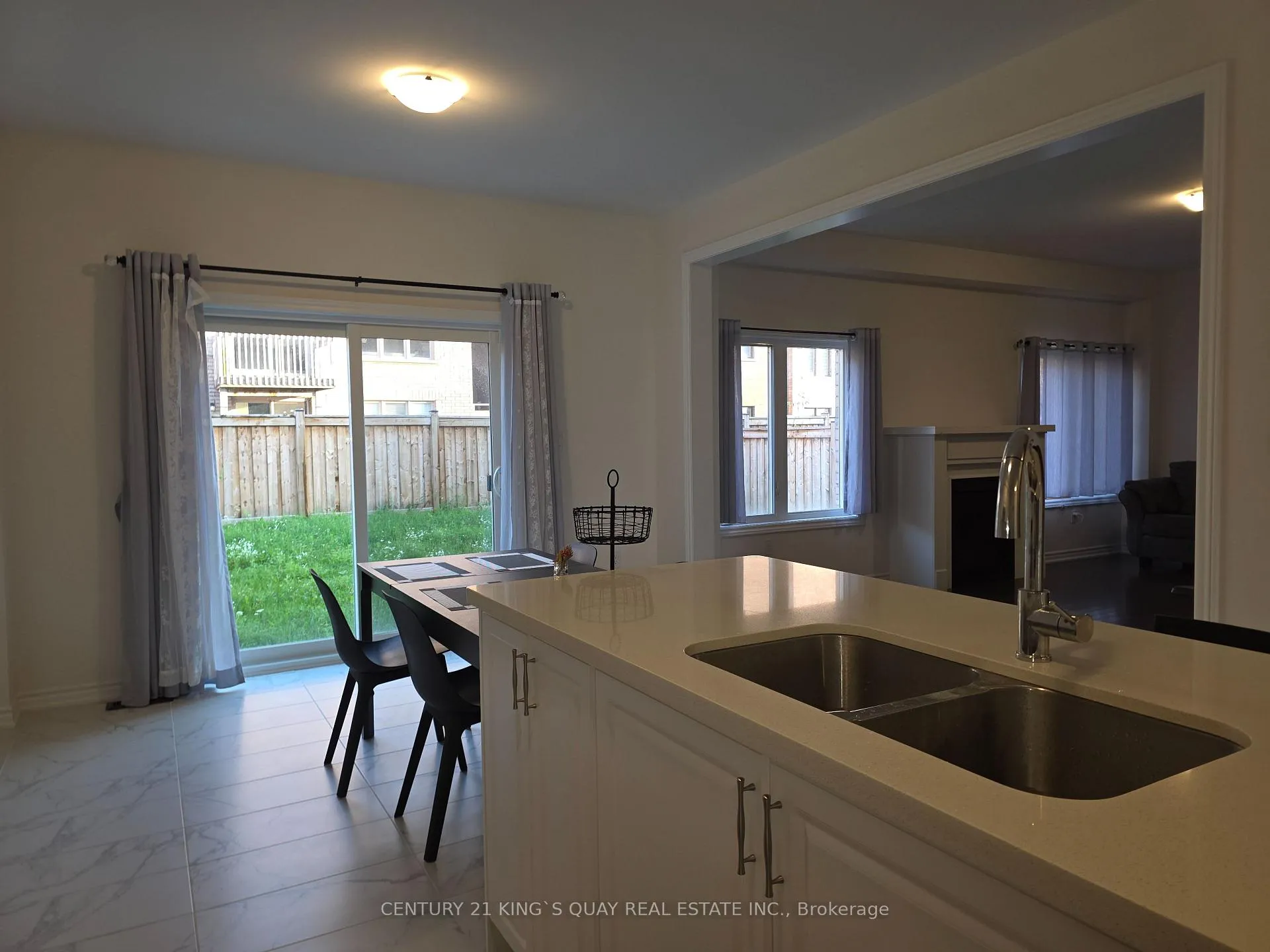 Photo 8 of 37 Pietrowski Drive, Georgina, Keswick North — HOMEH