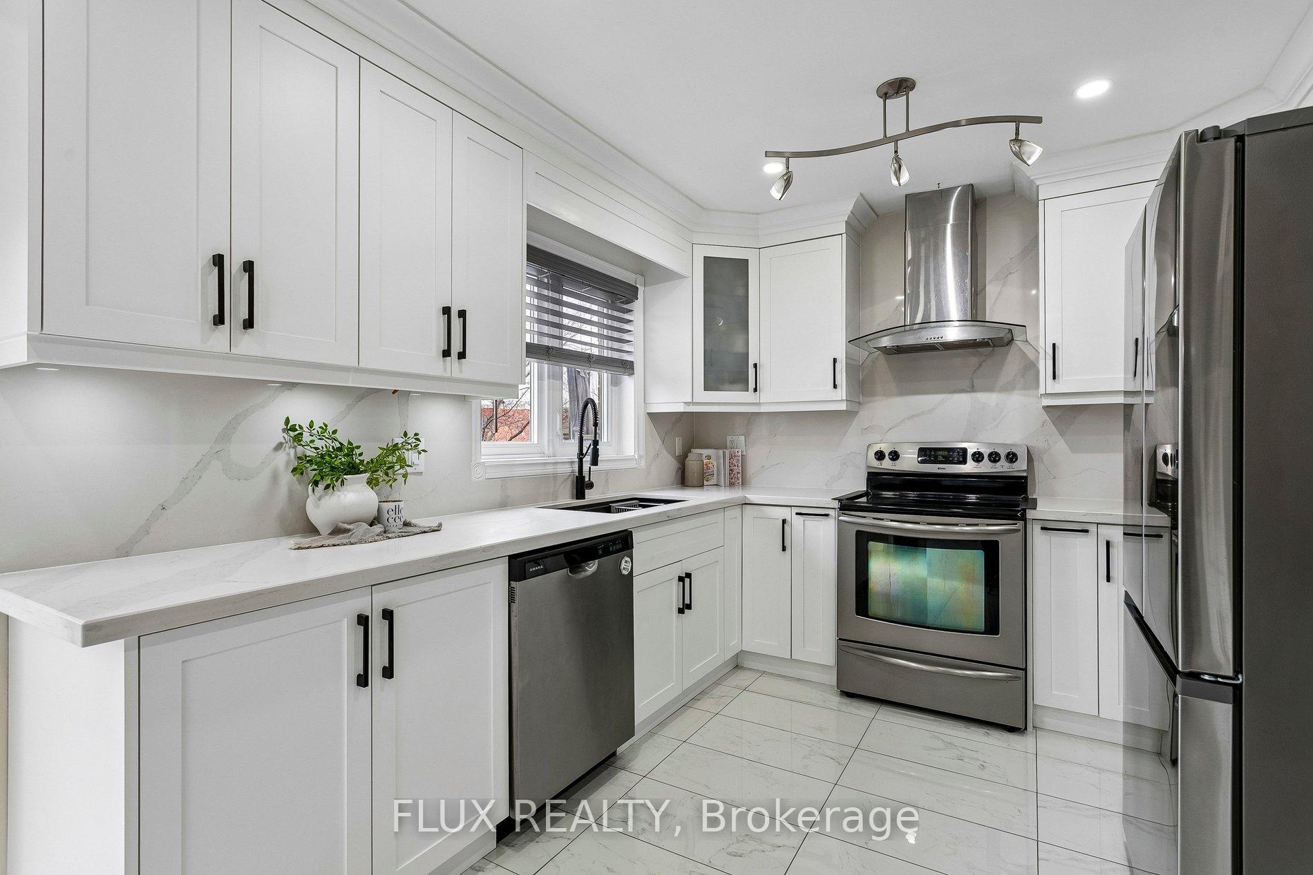 Photo 4 of 6769 Gracefield Drive, Mississauga, Lisgar — HOMEH