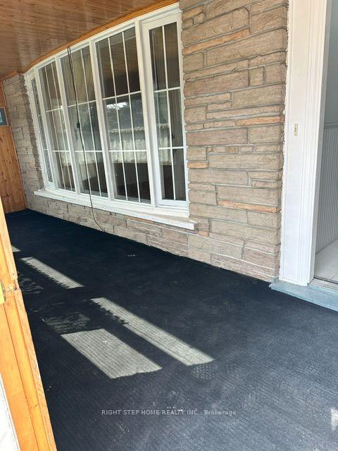 Photo 2 of 98 Second Street N, Orangeville — HOMEH