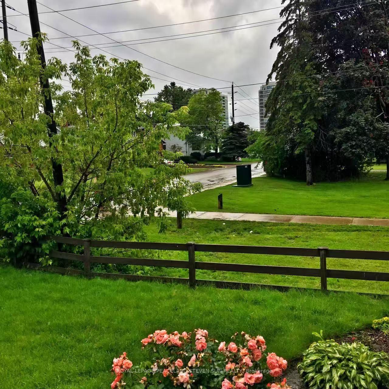Photo 24 of 34 Morgan Avenue, Markham, Thornhill — HOMEH