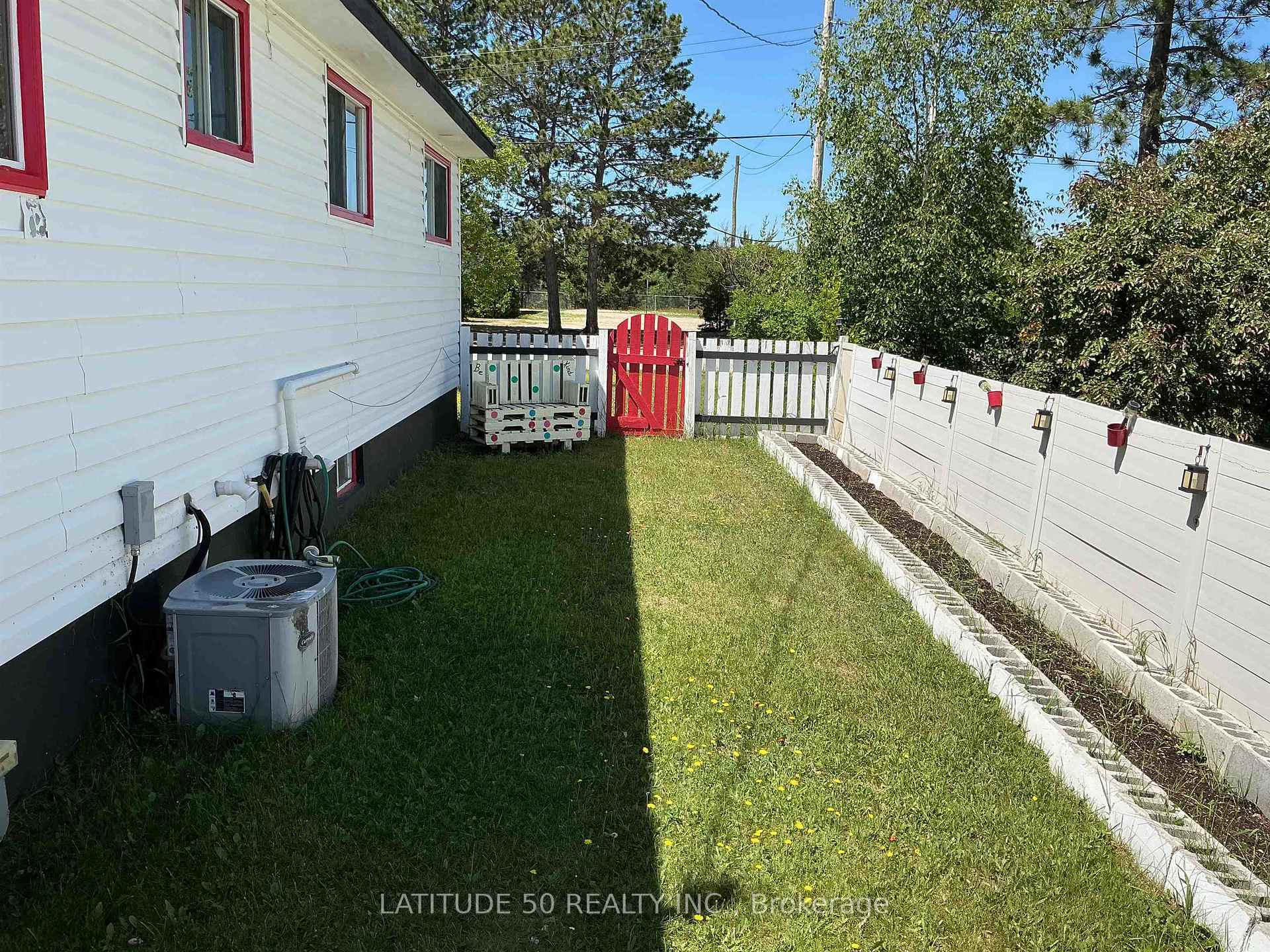 Photo 4 of 93 Balsam Avenue, Ignace — HOMEH