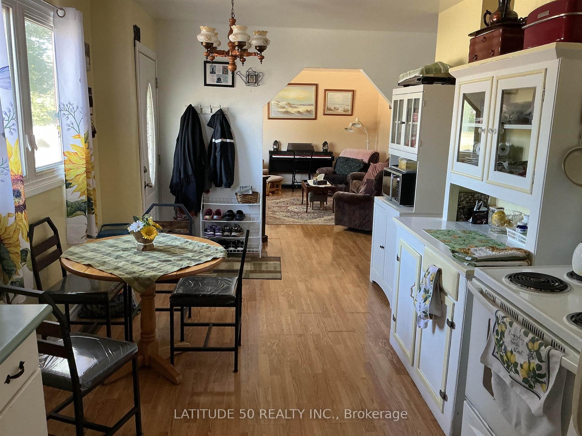 Photo 8 of 93 Balsam Avenue, Ignace — HOMEH