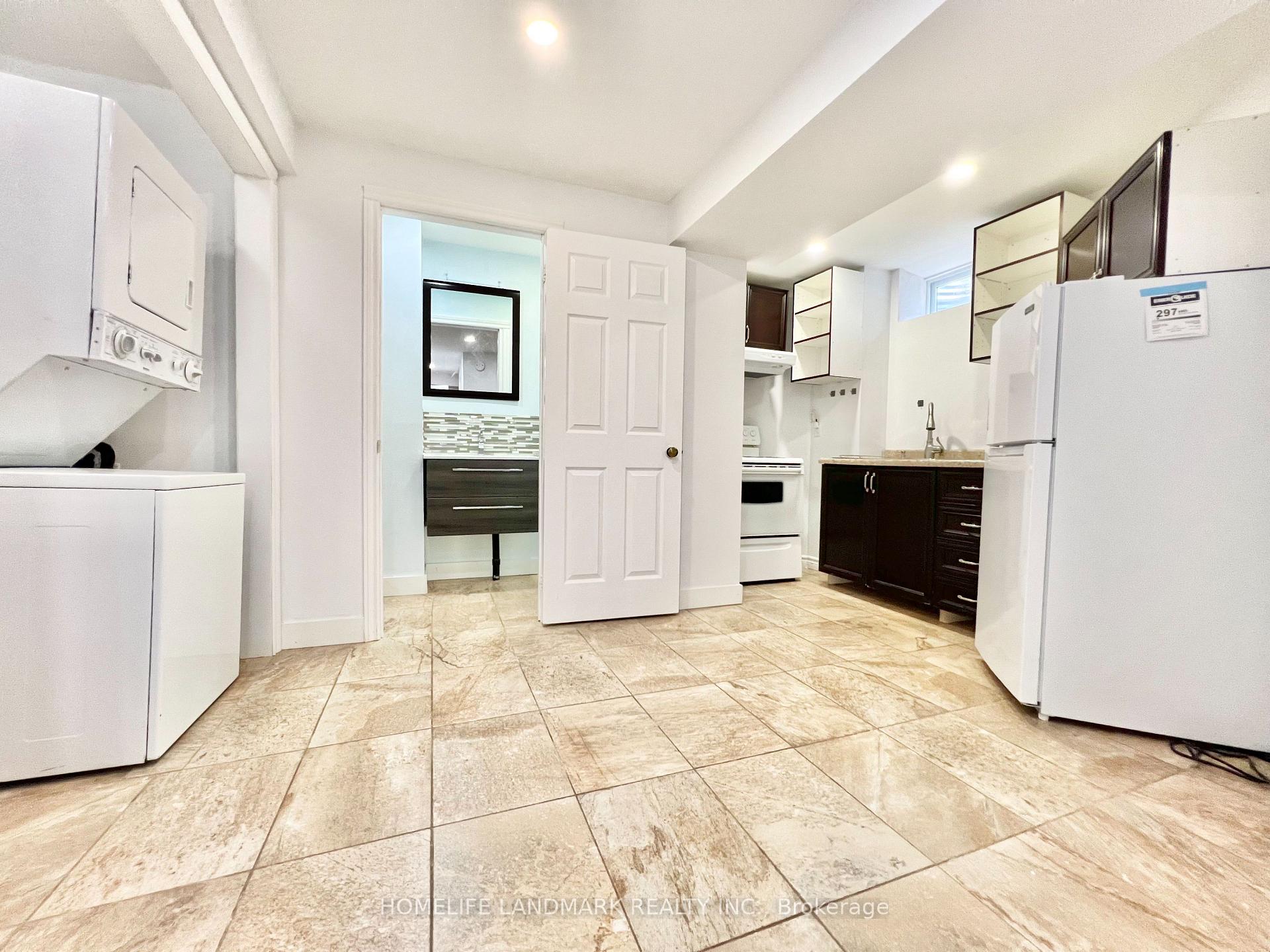 Photo 8 of 90 Crowther Drive, Newmarket, Woodland Hill — HOMEH