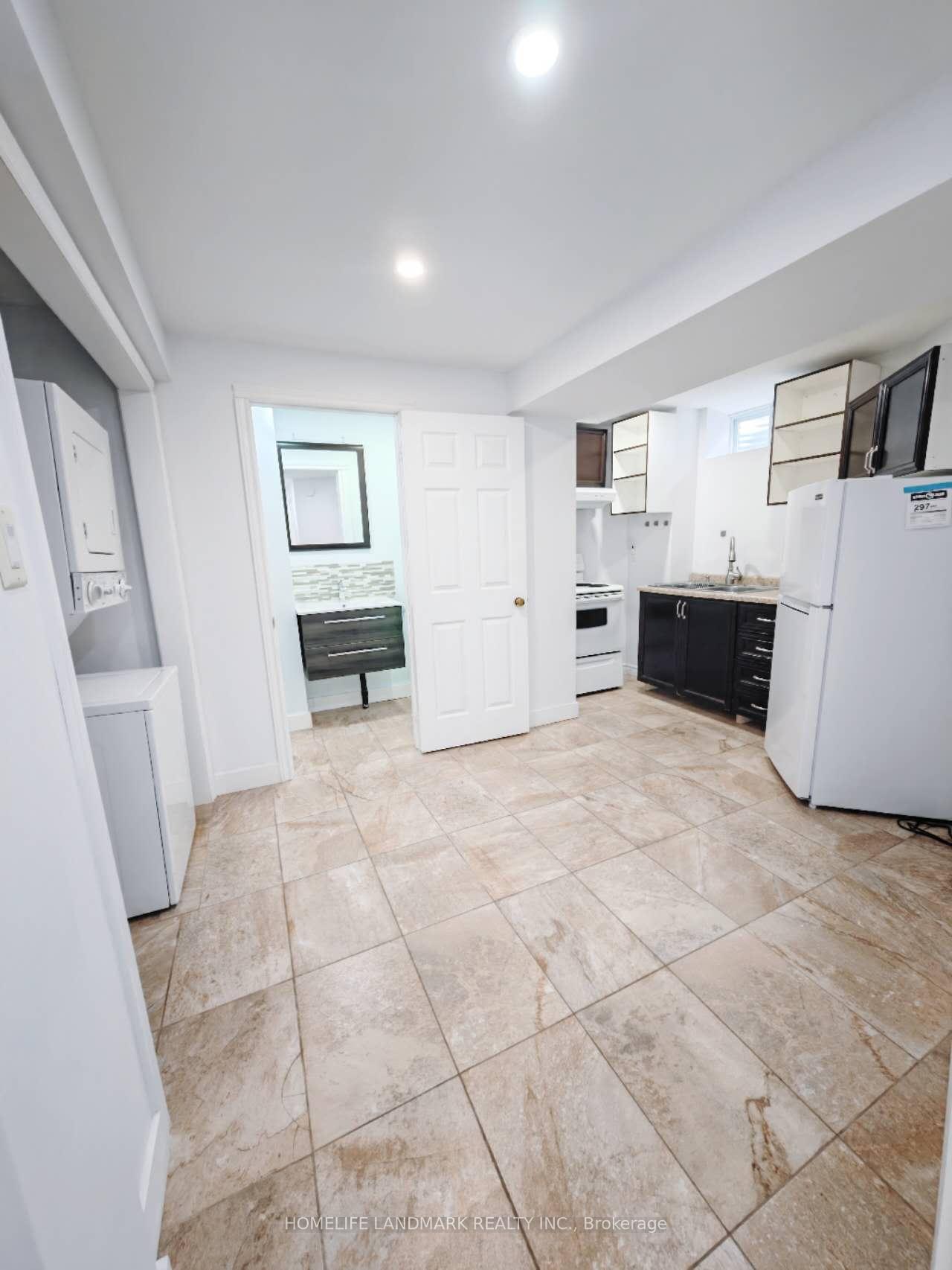 Photo 9 of 90 Crowther Drive, Newmarket, Woodland Hill — HOMEH