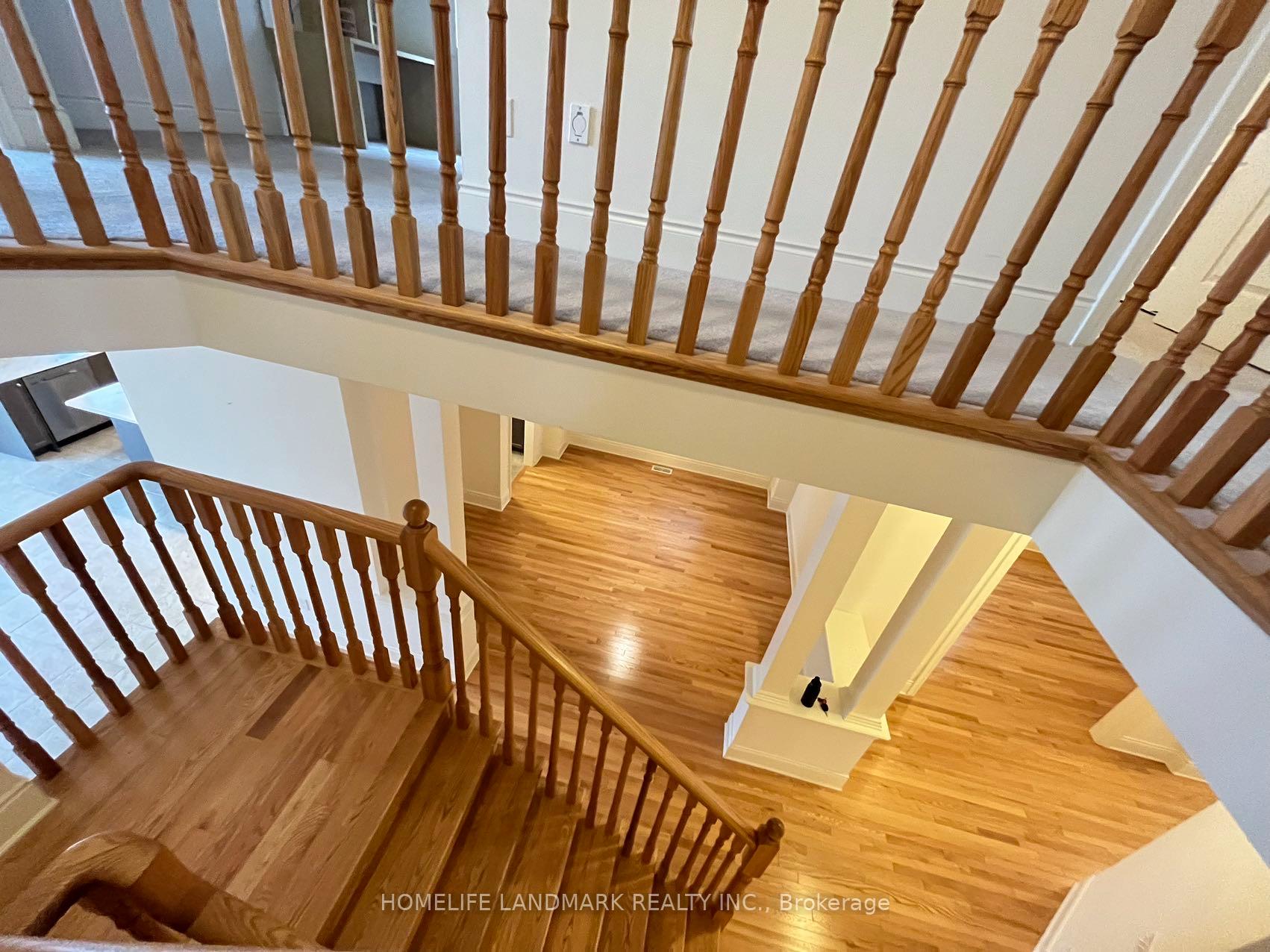 Photo 16 of 58 Briarfield Avenue E, East Gwillimbury, Sharon — HOMEH