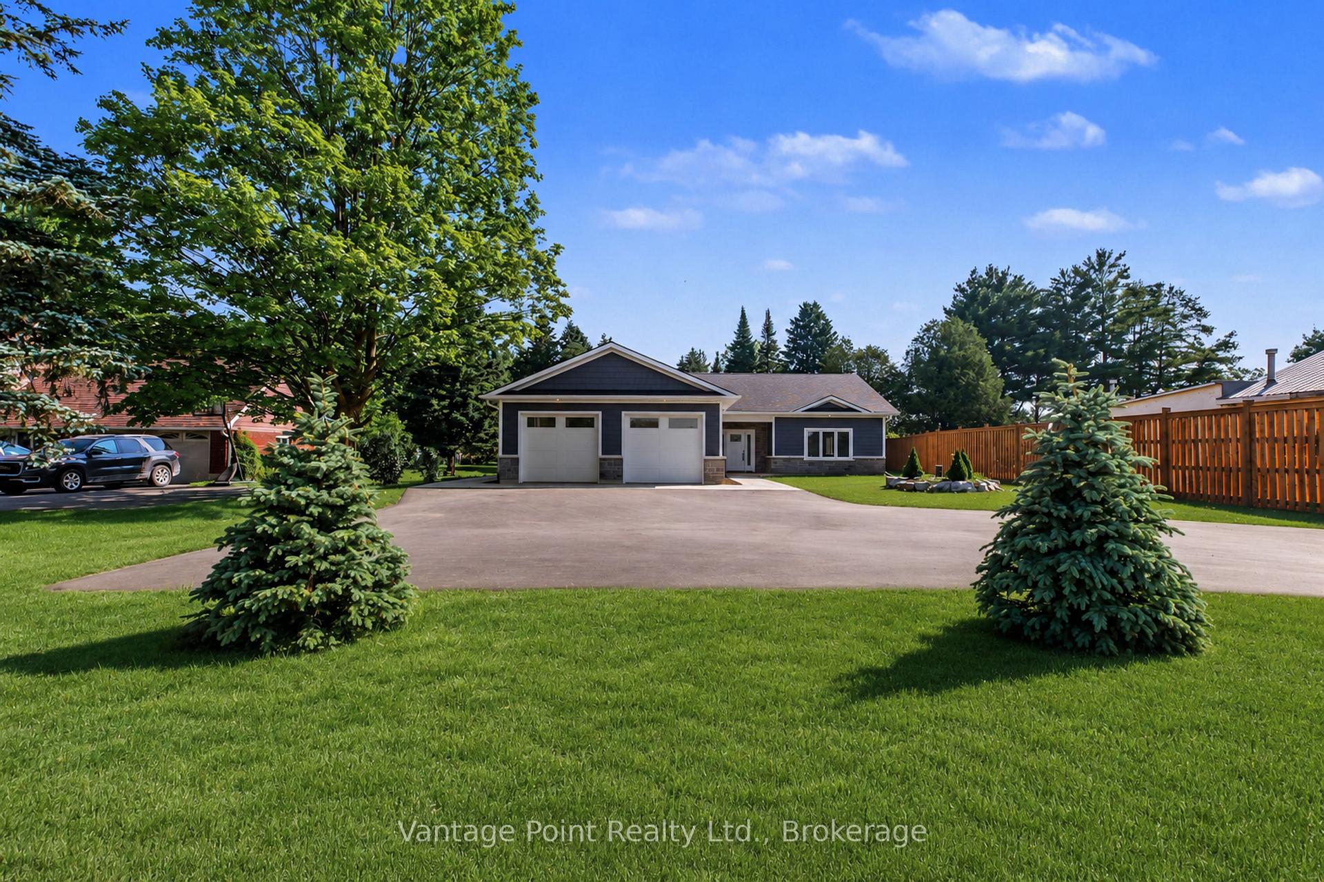 Photo 3 of 107 Toronto Road, Grey Highlands — HOMEH