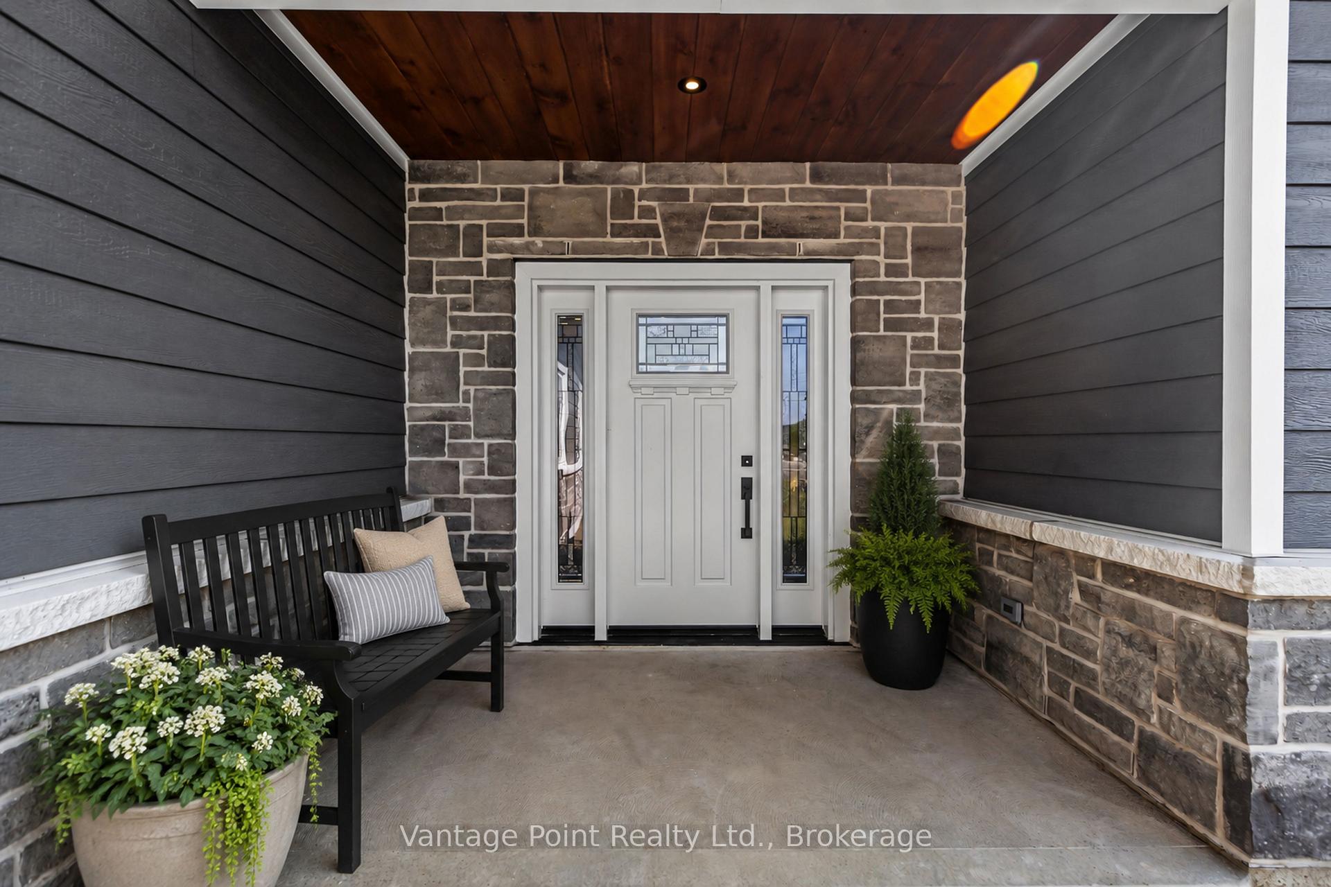 Photo 7 of 107 Toronto Road, Grey Highlands — HOMEH