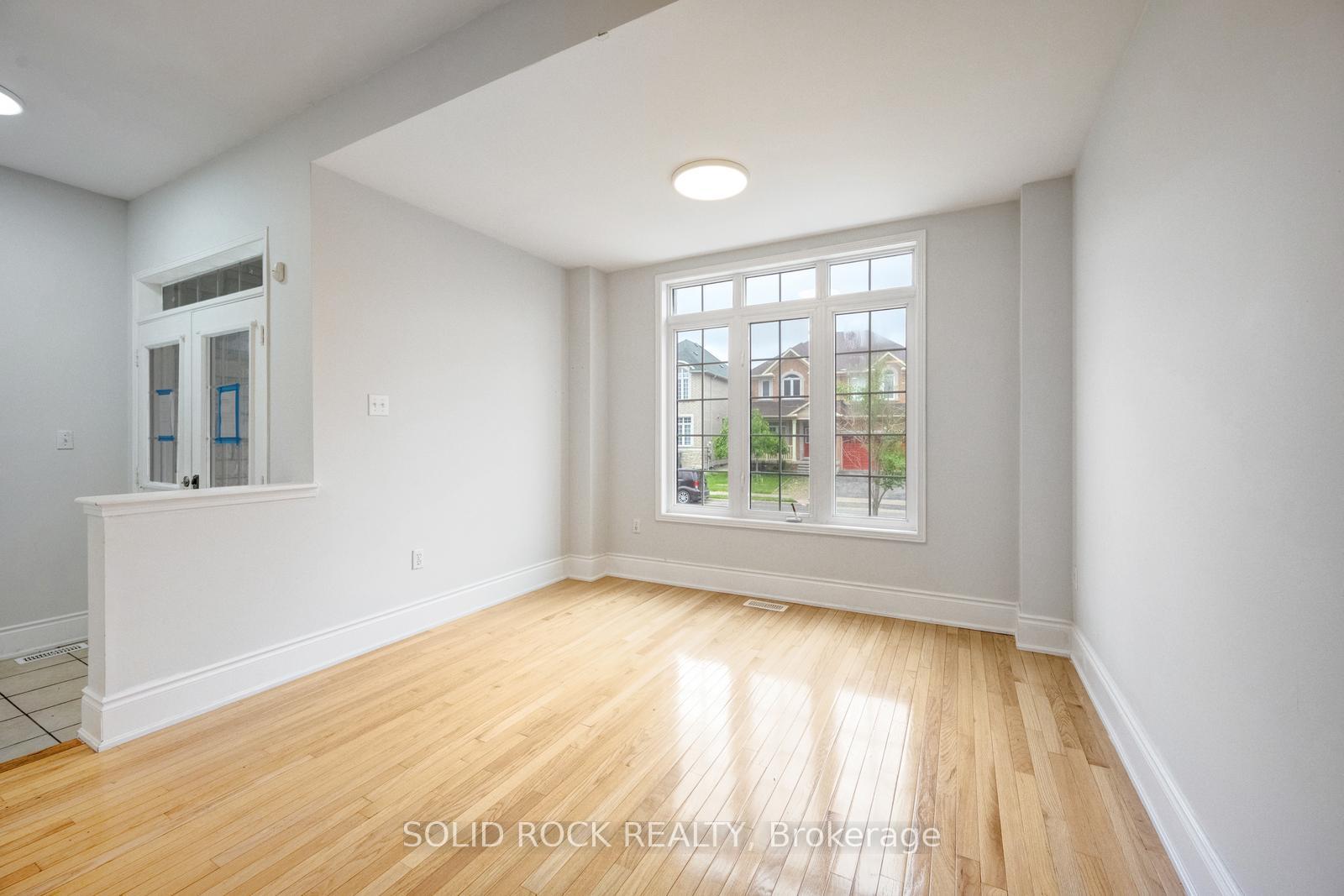 Photo 7 of 5 Freshspring Drive, Brampton, Sandringham-Wellington — HOMEH