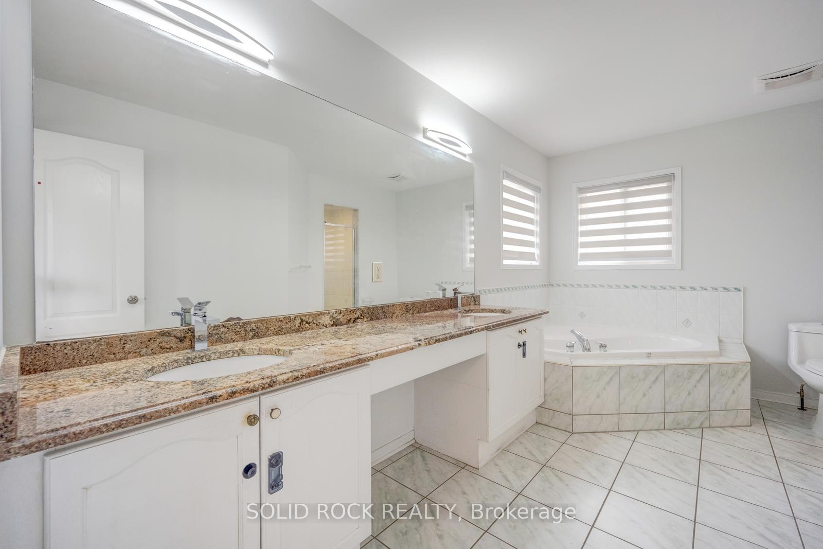 Photo 25 of 5 Freshspring Drive, Brampton, Sandringham-Wellington — HOMEH