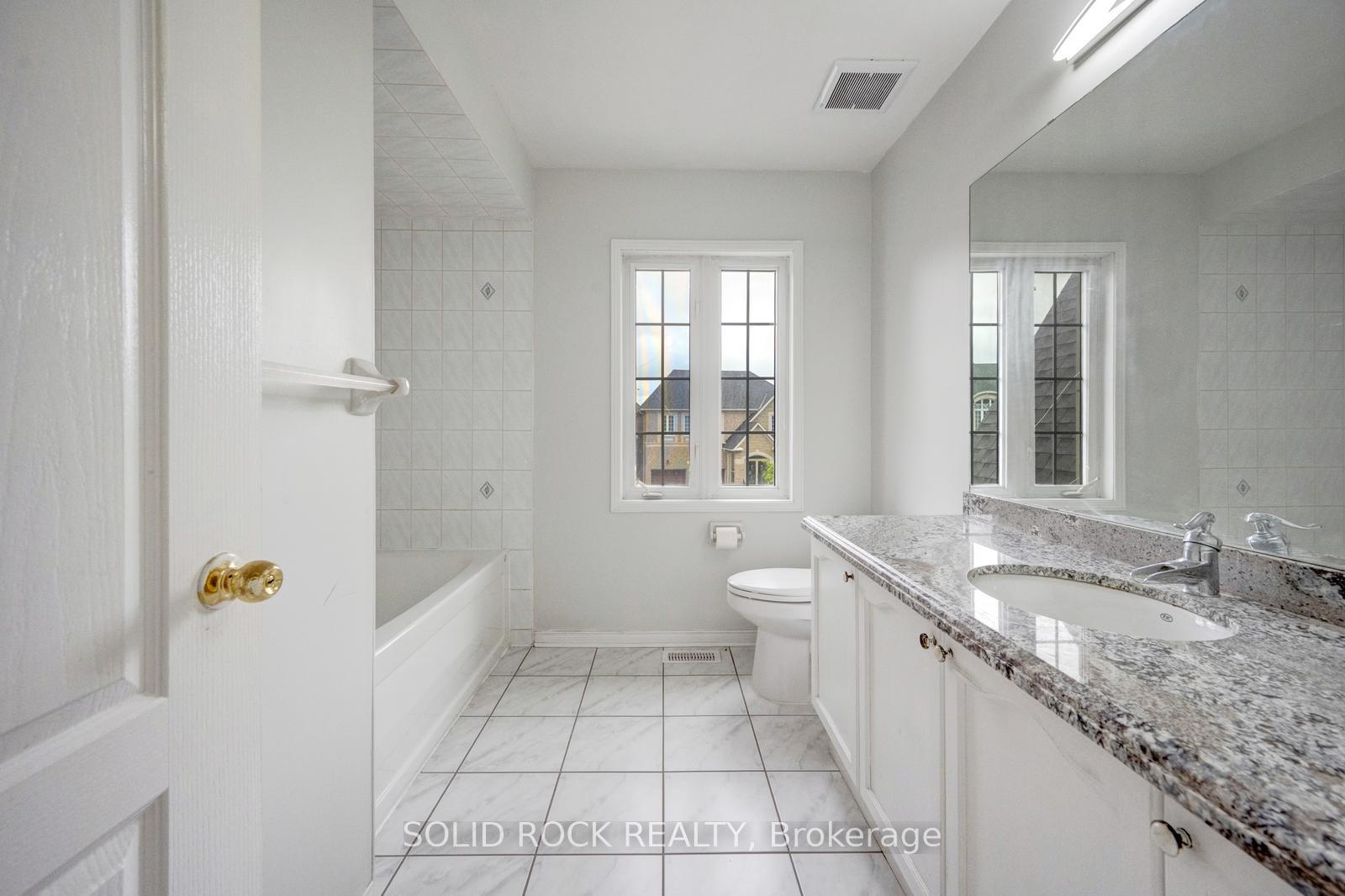 Photo 34 of 5 Freshspring Drive, Brampton, Sandringham-Wellington — HOMEH