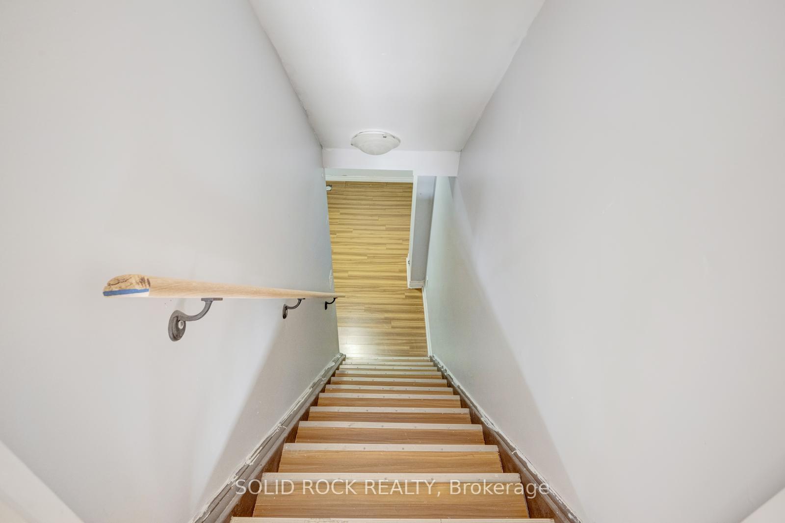Photo 39 of 5 Freshspring Drive, Brampton, Sandringham-Wellington — HOMEH