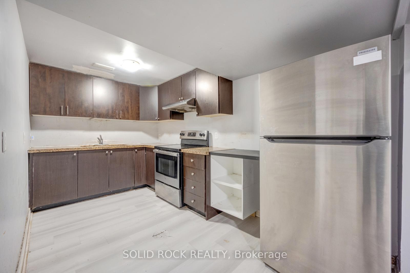 Photo 43 of 5 Freshspring Drive, Brampton, Sandringham-Wellington — HOMEH