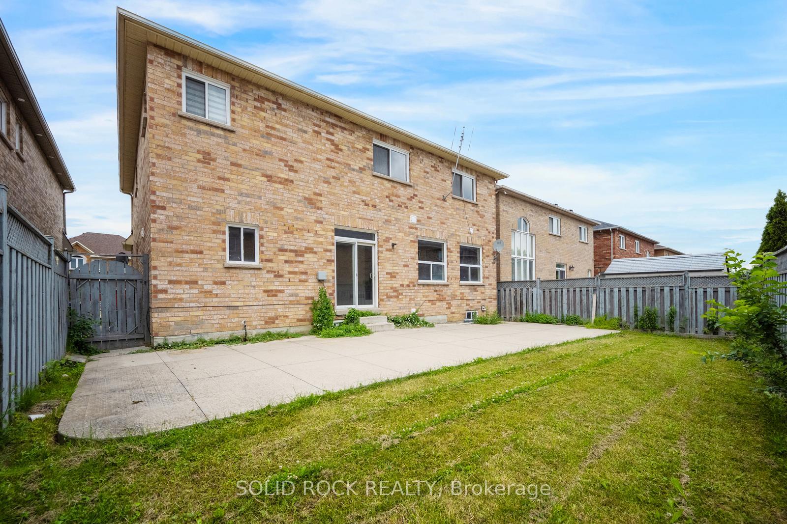 Photo 48 of 5 Freshspring Drive, Brampton, Sandringham-Wellington — HOMEH