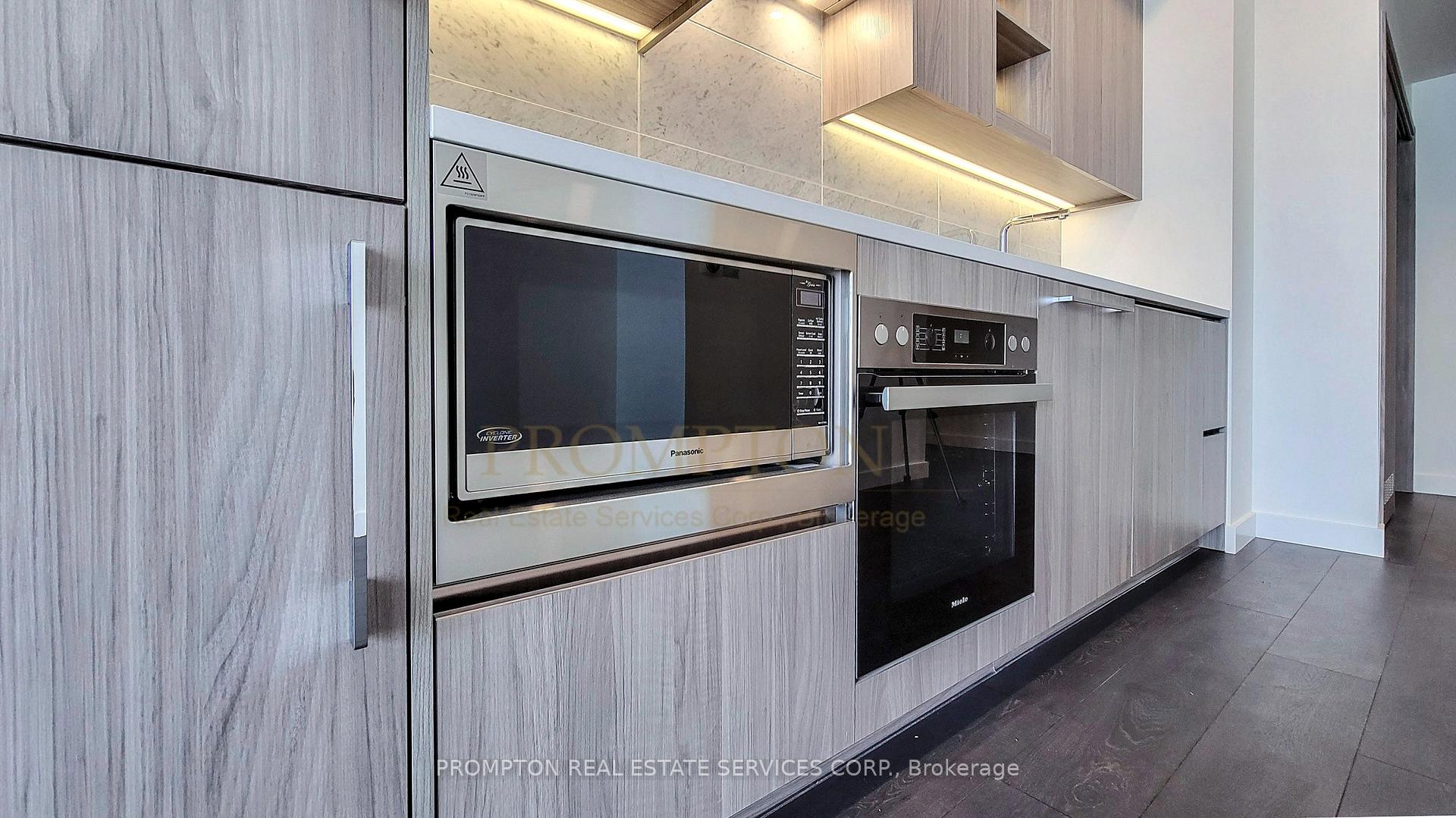 Photo 16 of Unit 1109, 95 McMahon Drive, North York, Bayview Village — HOMEH