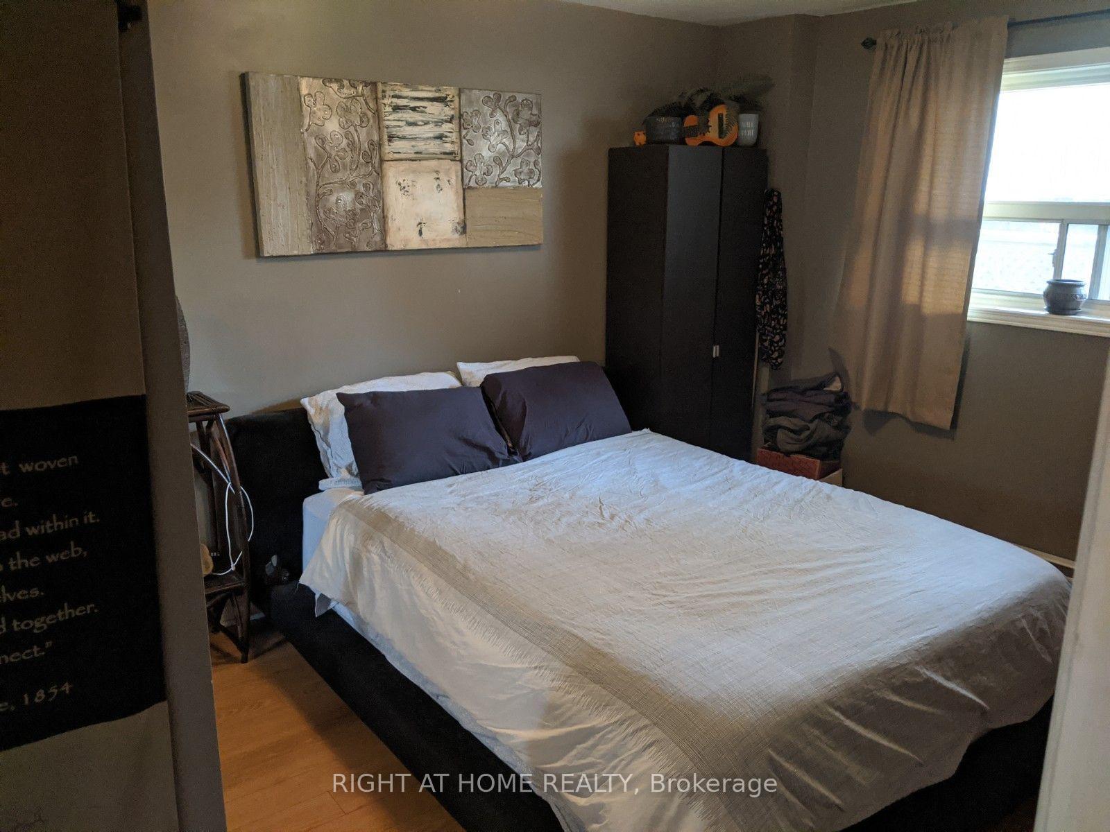 Photo 4 of Unit 5, 264 Monarch Park Avenue, Toronto, Danforth Village-East York — HOMEH