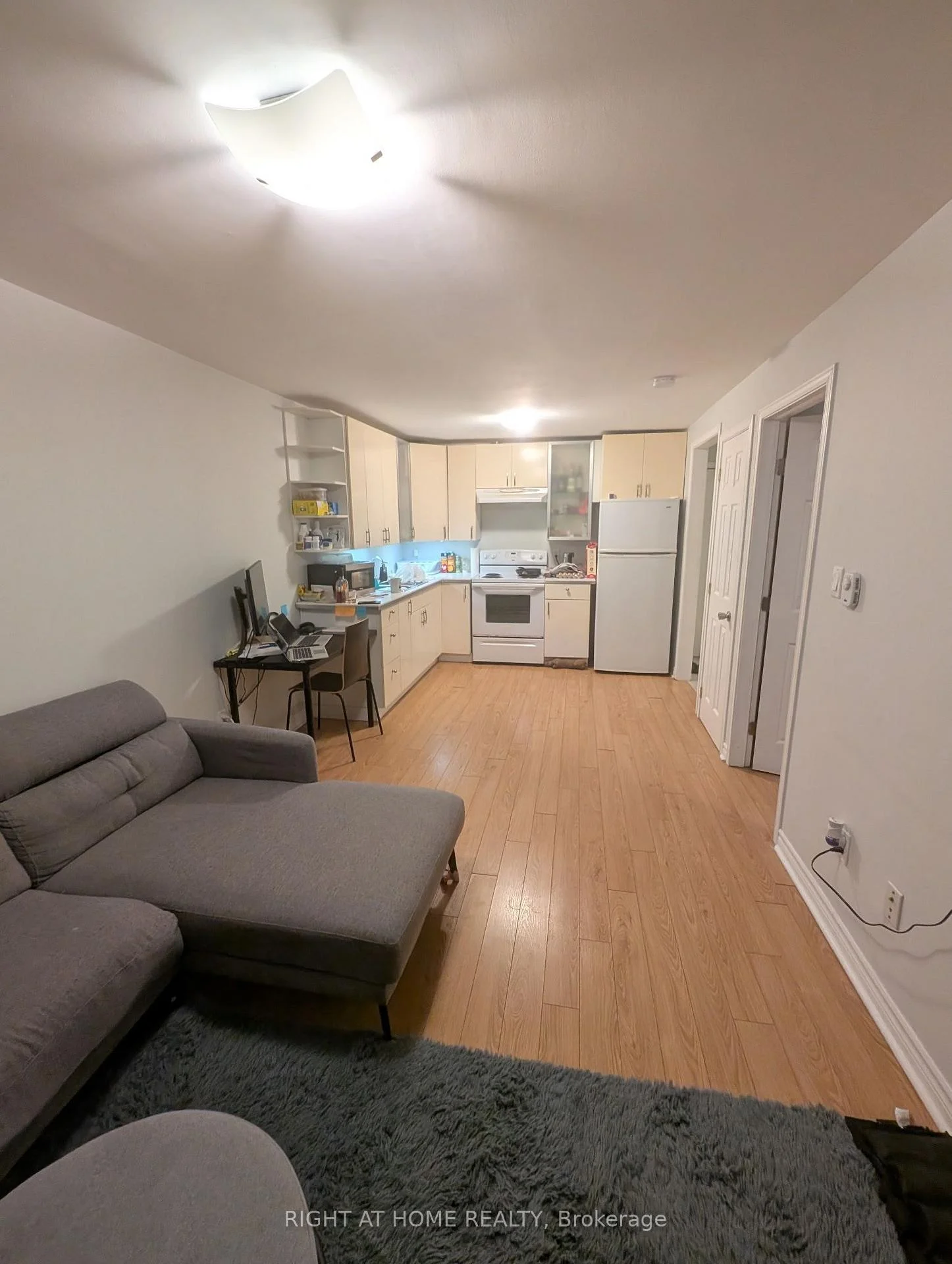 Photo 2 of Unit 5, 264 Monarch Park Avenue, Toronto, Danforth Village-East York — HOMEH
